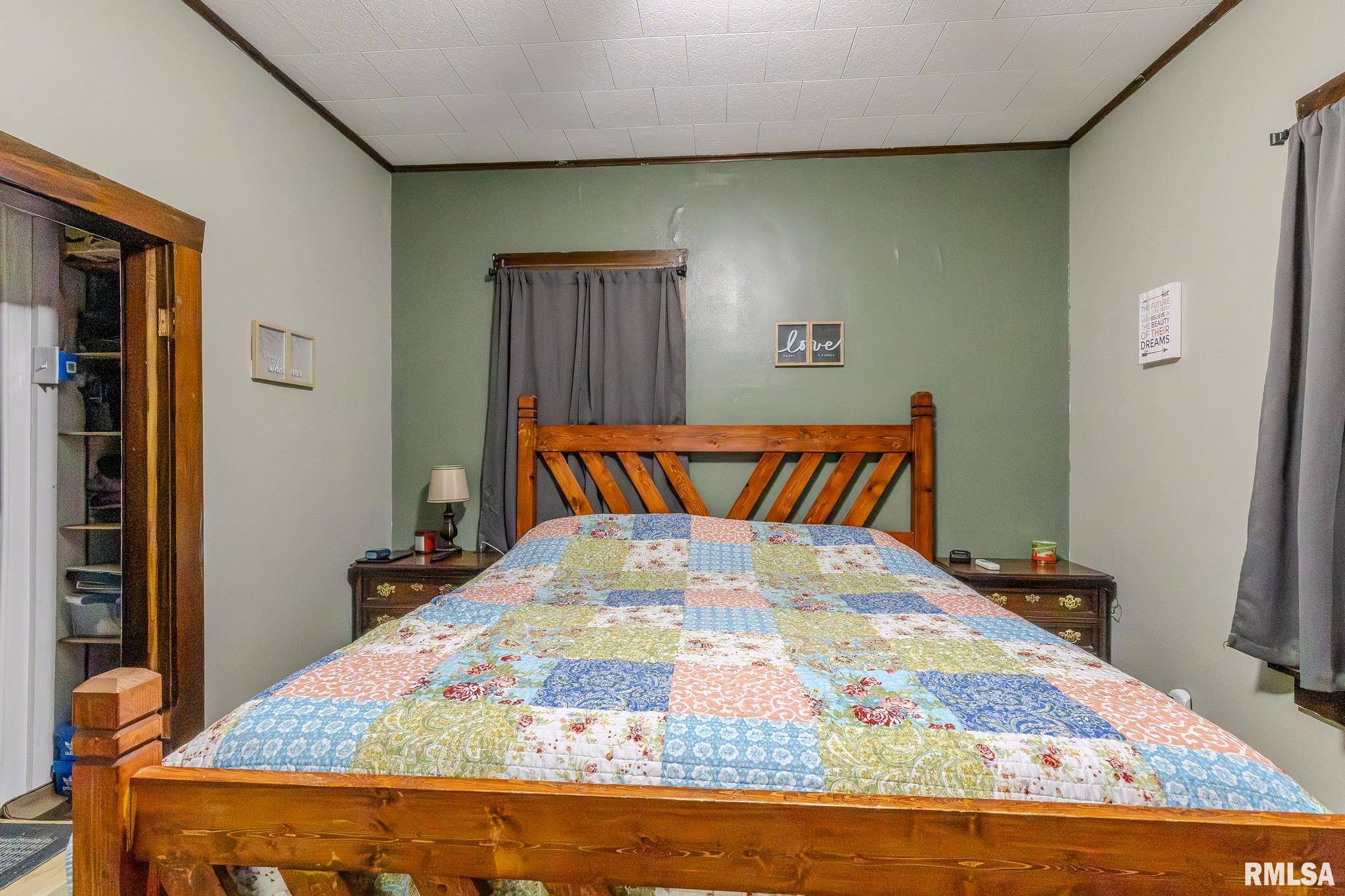 132 E BUCHANAN Street