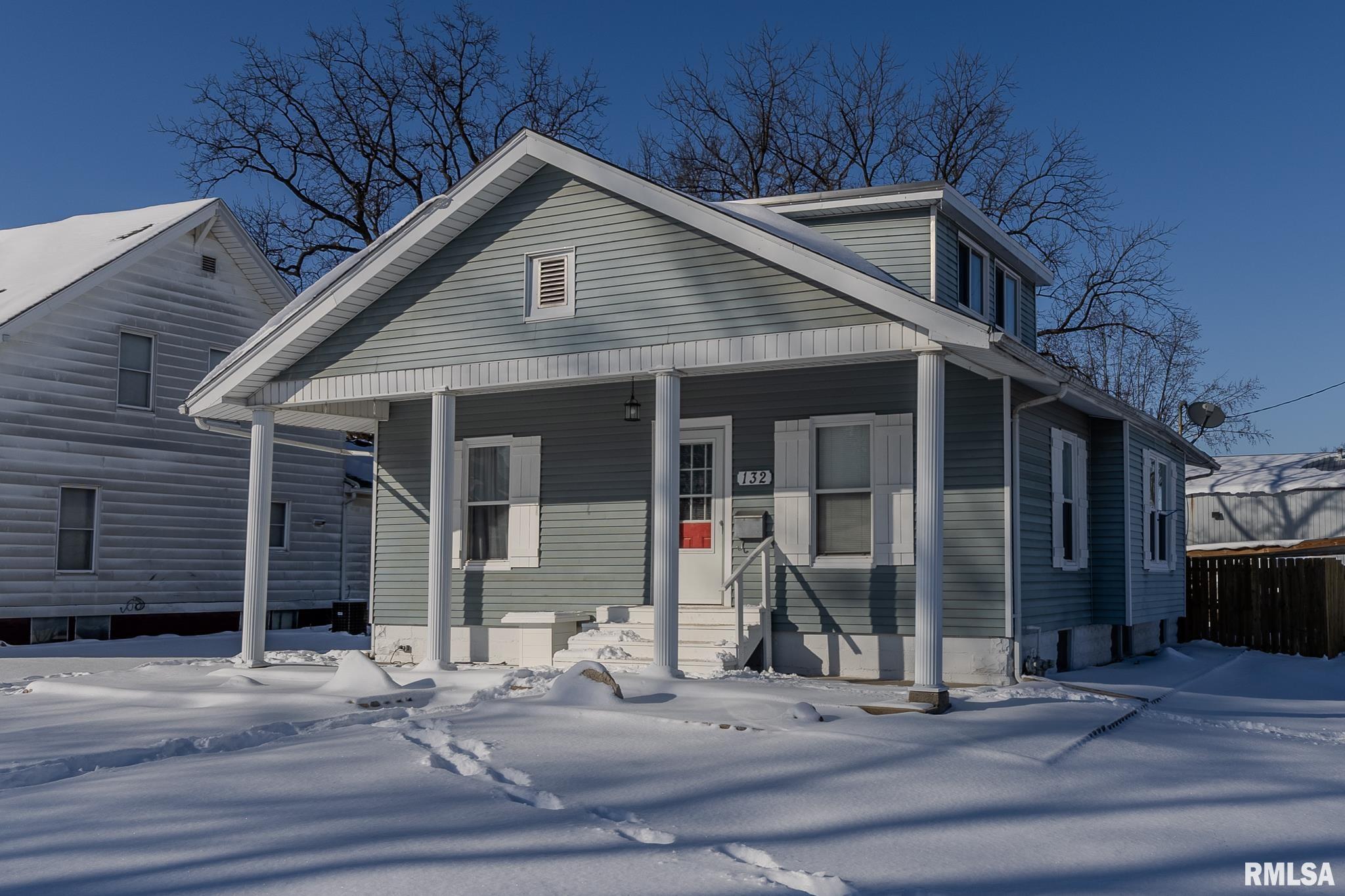 132 E BUCHANAN Street