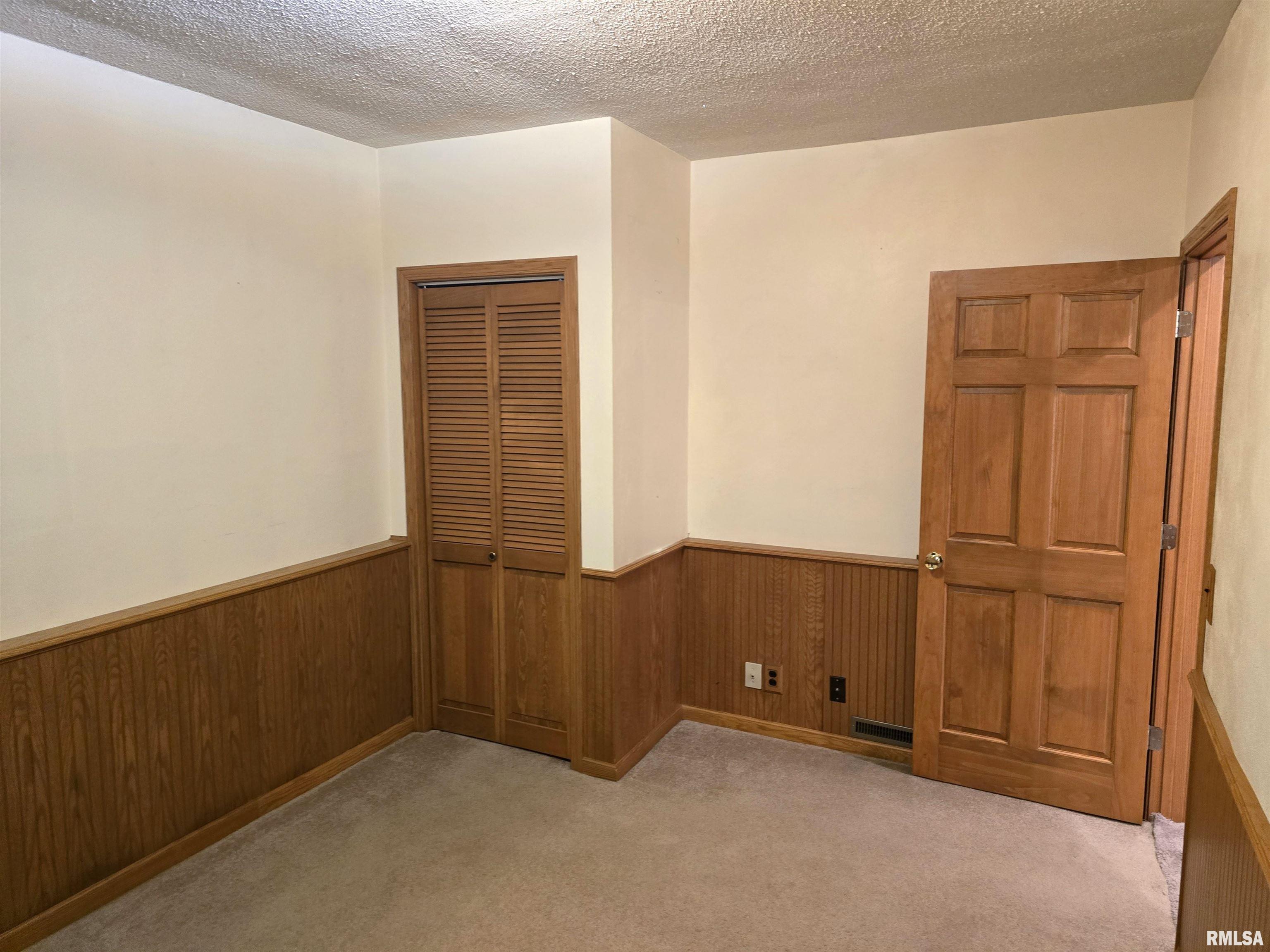 201 W SPRINGFIELD Street