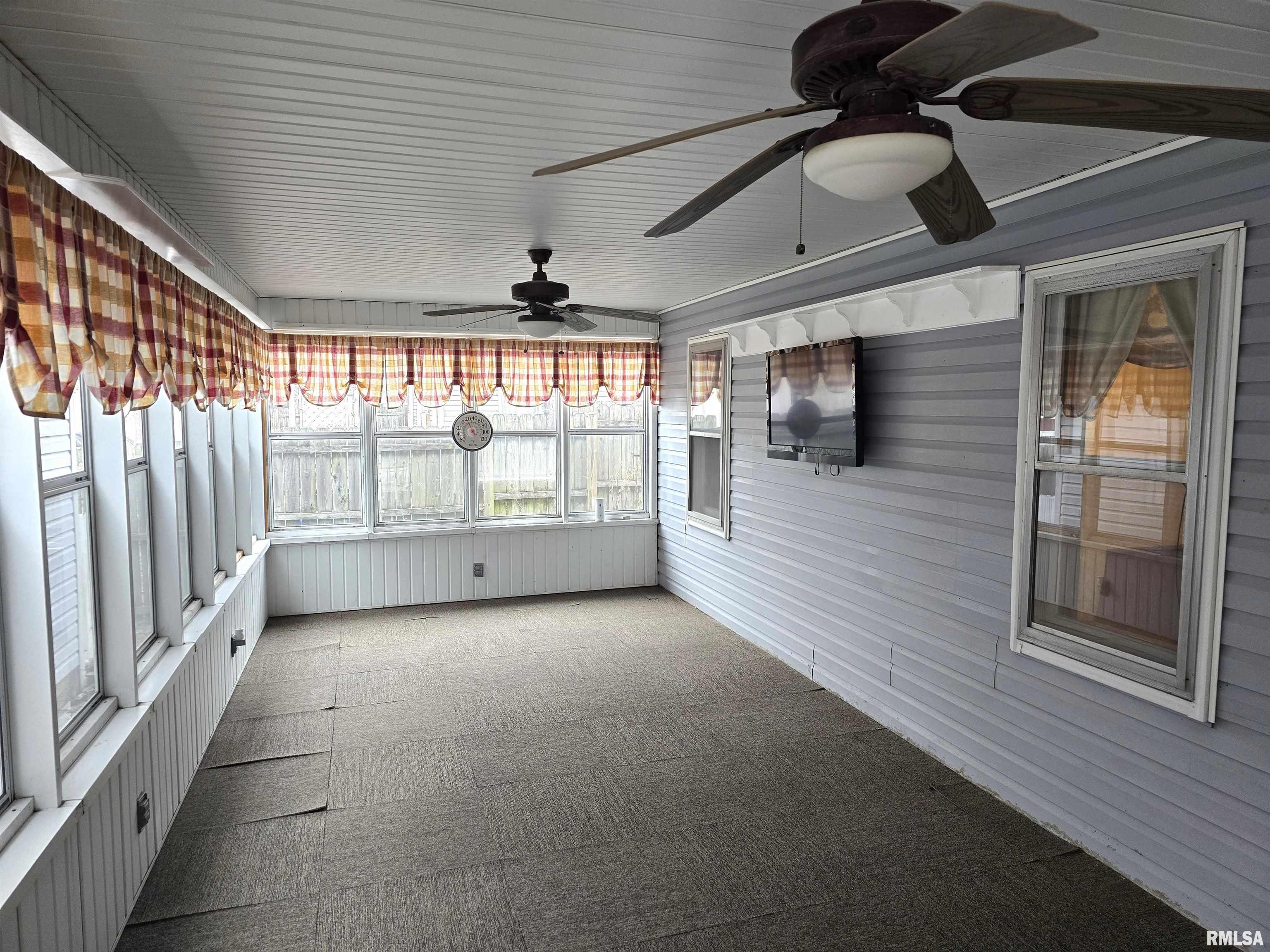 201 W SPRINGFIELD Street