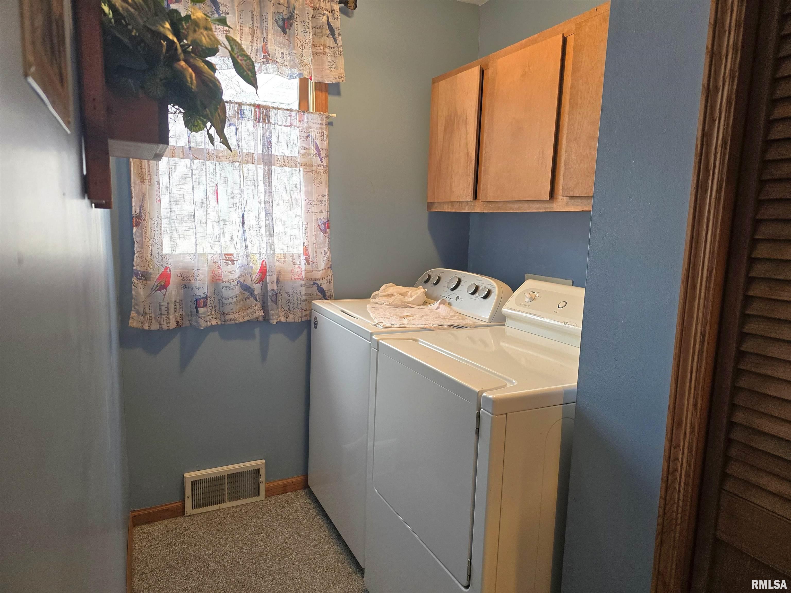 201 W SPRINGFIELD Street