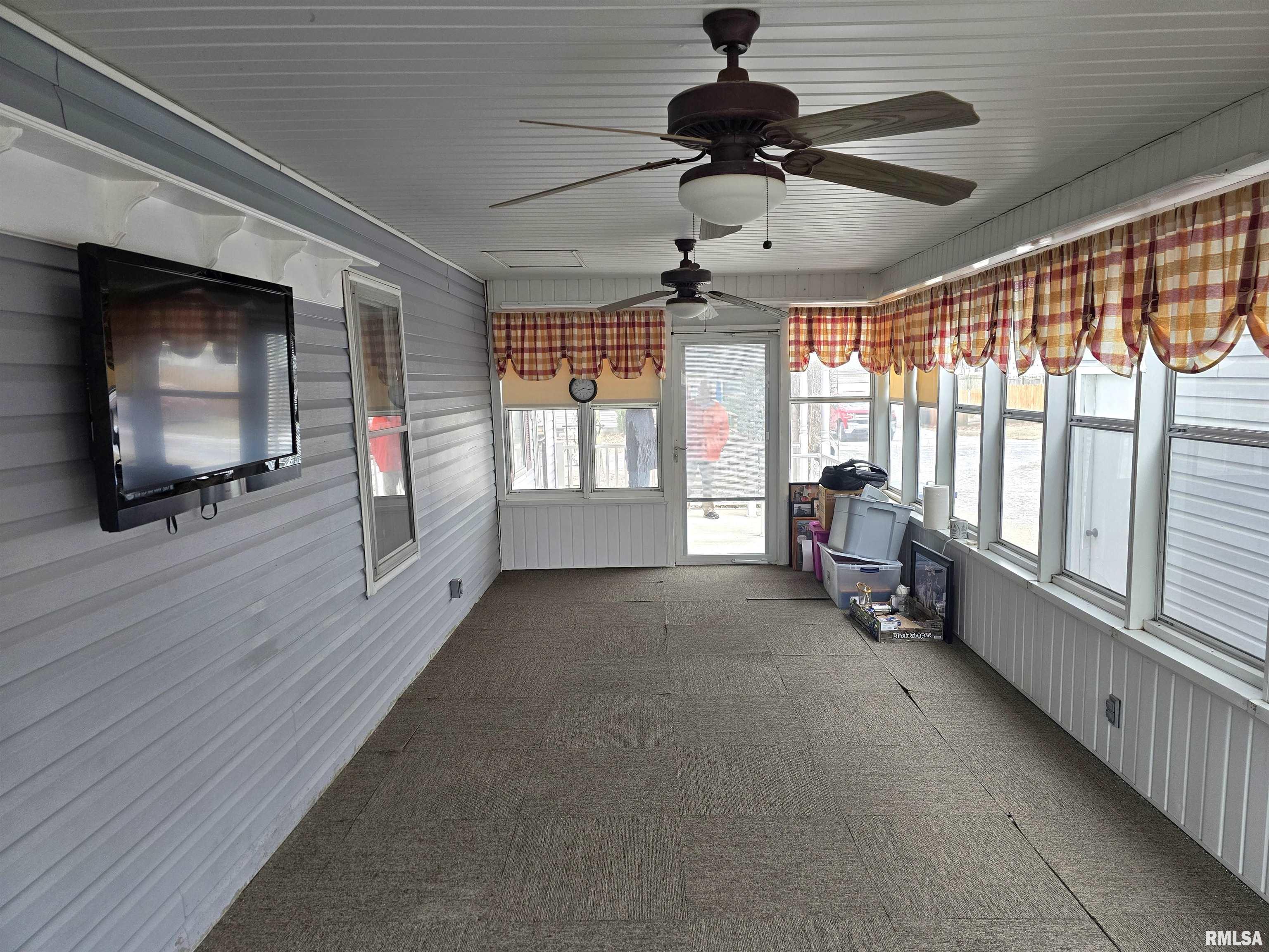 201 W SPRINGFIELD Street