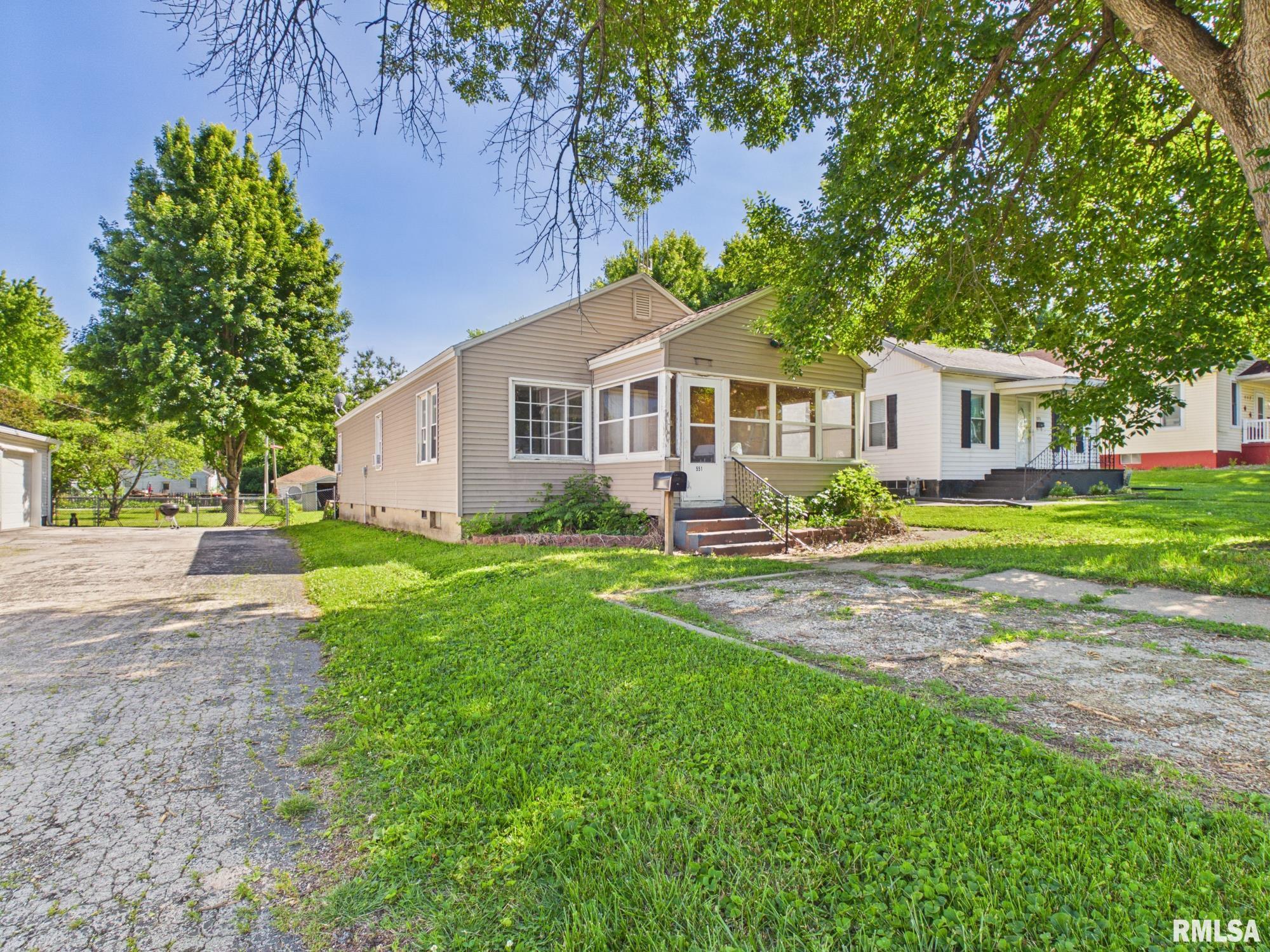 551 3RD Street