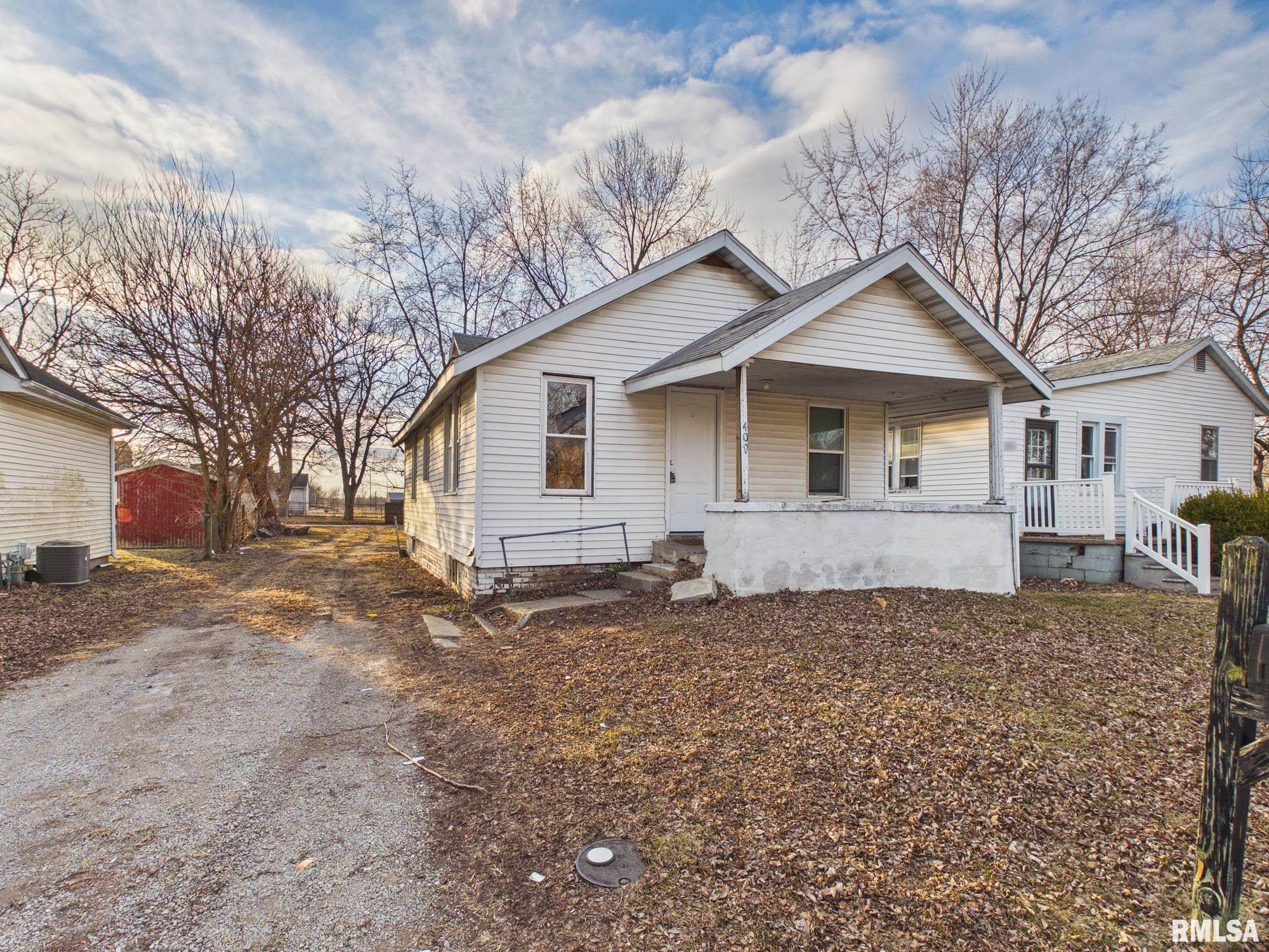 409 N MADISON Street