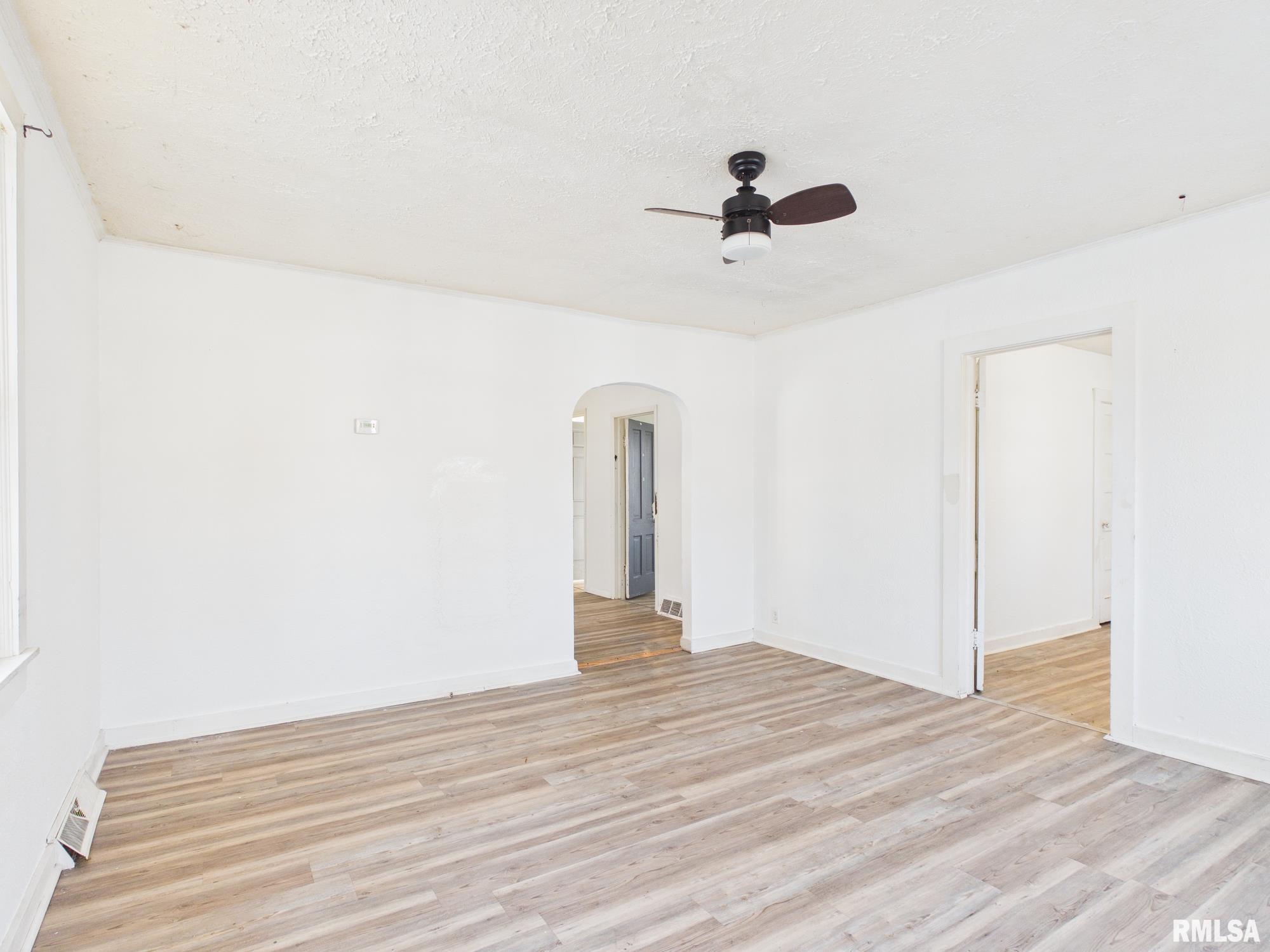 411 N MADISON Street