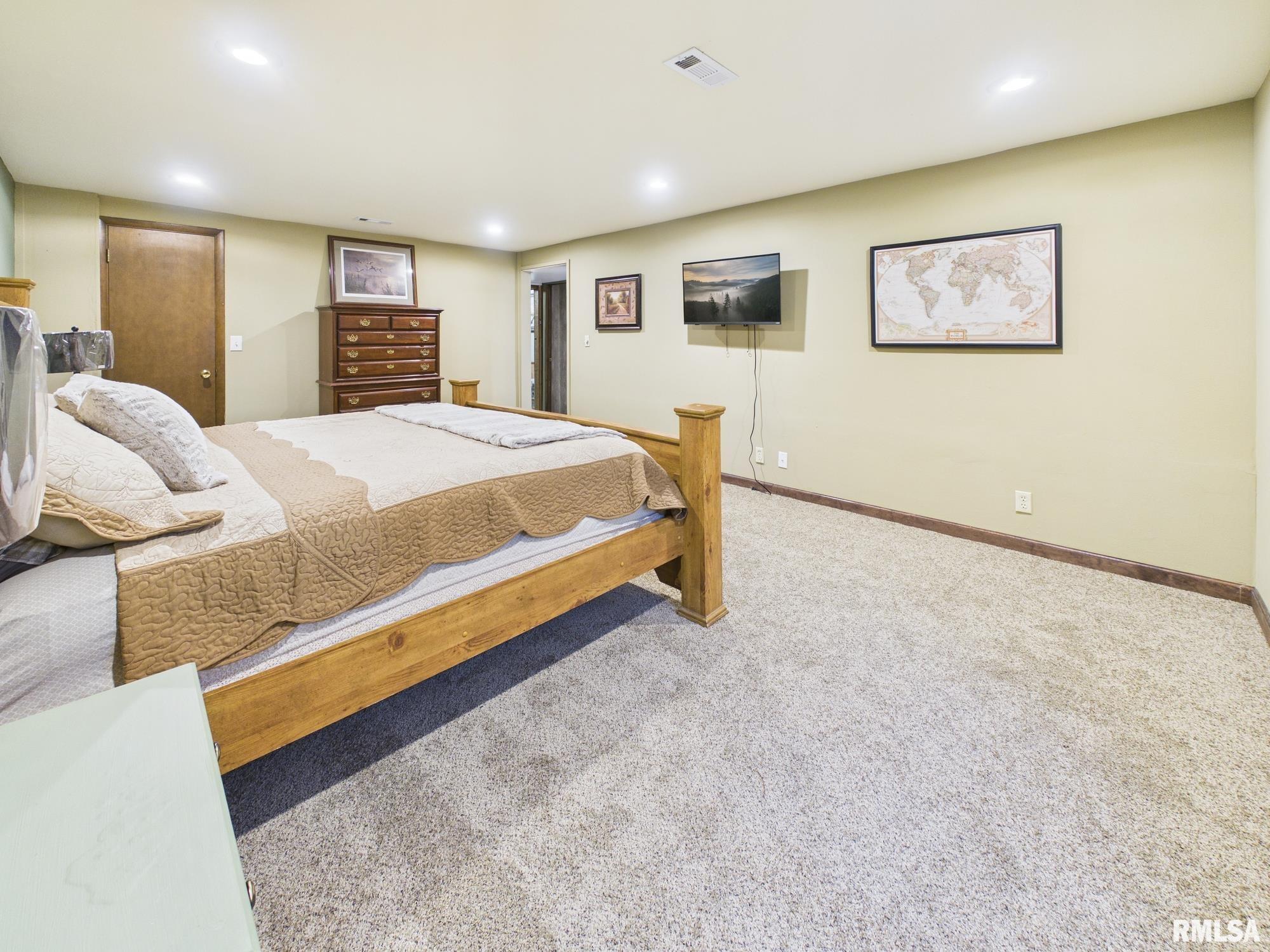 1623 Village Green Road