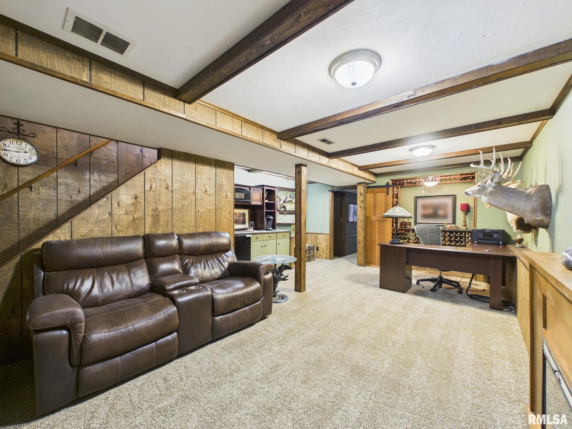 1623 Village Green Road