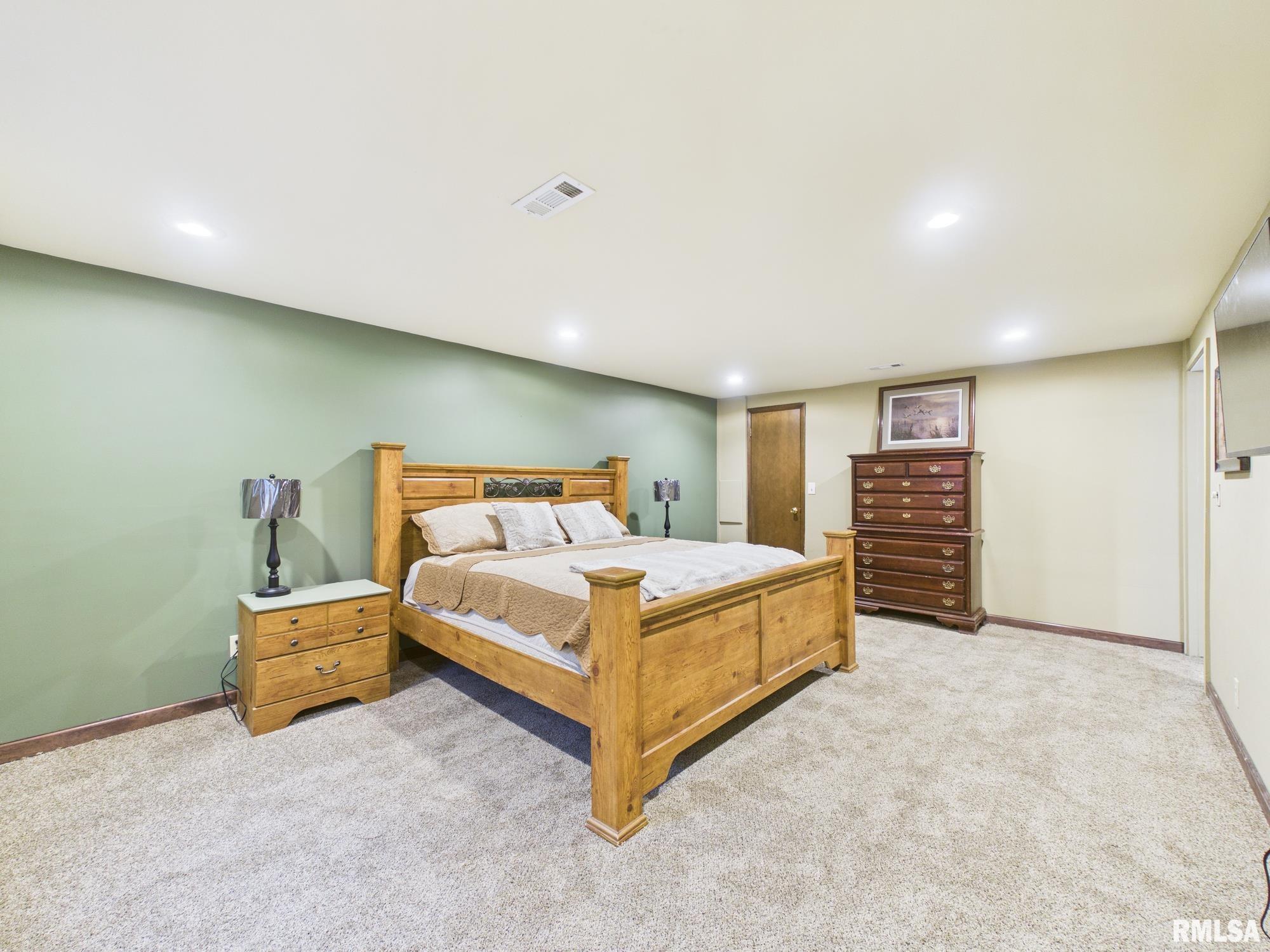 1623 Village Green Road