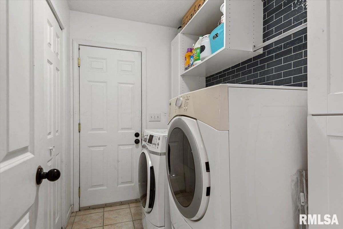 17296 Woodland Lakes Drive