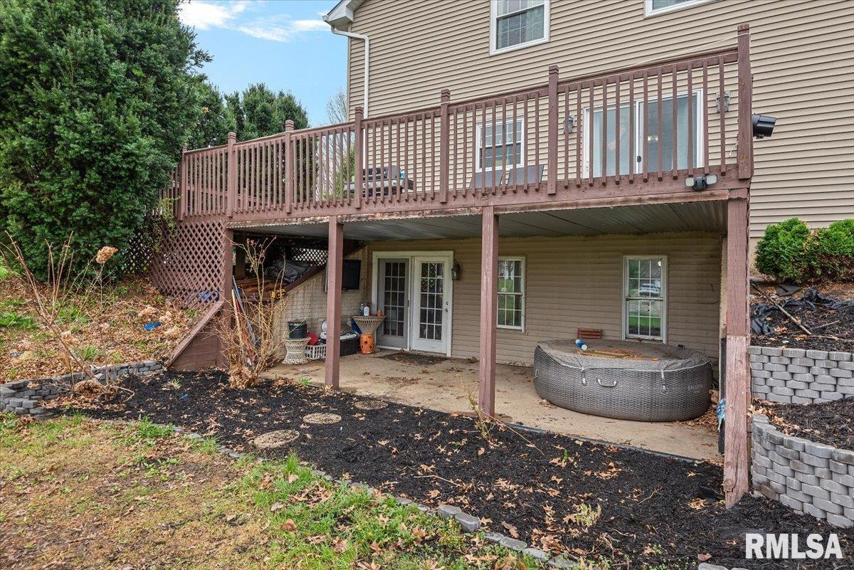 17296 Woodland Lakes Drive