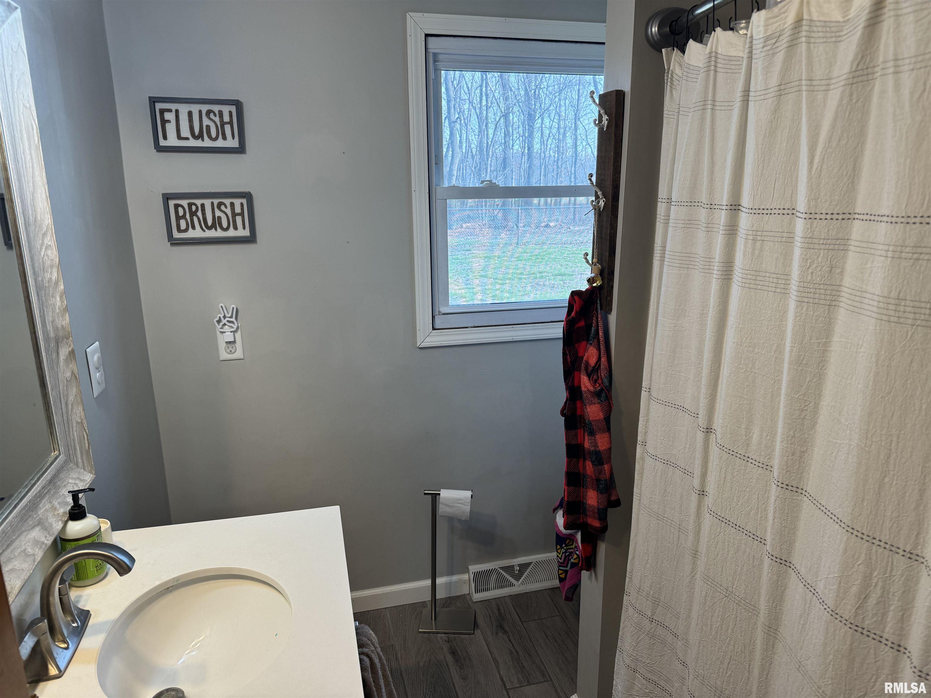 111 W CONCORD Drive