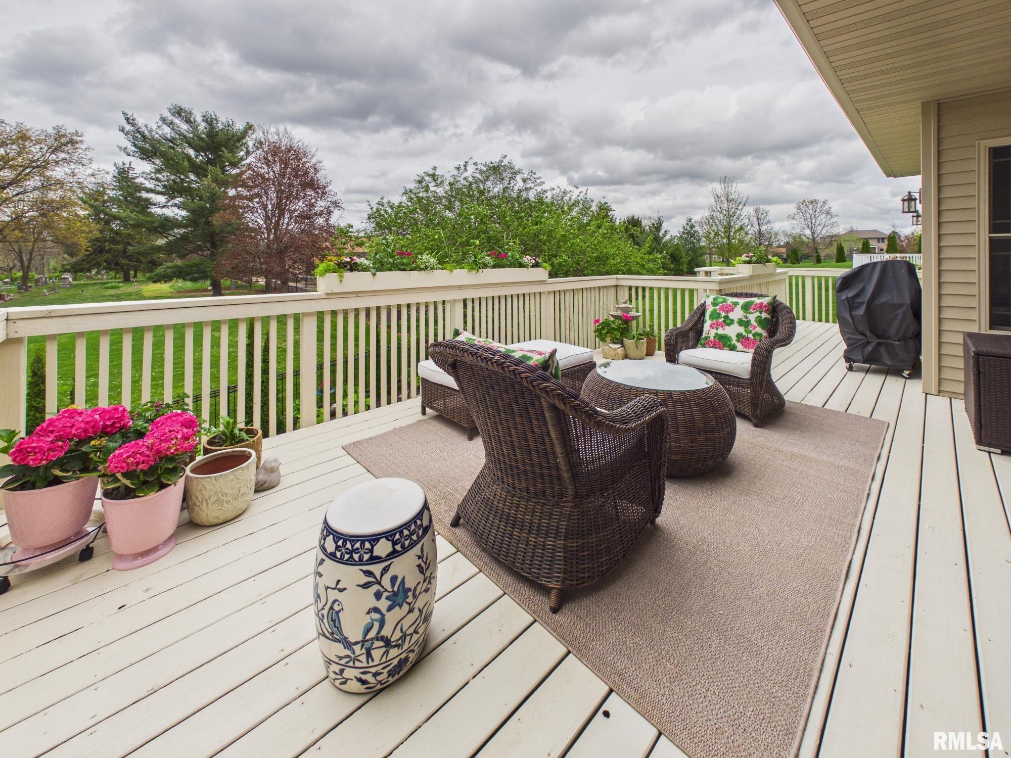 208 PINEHURST Lane