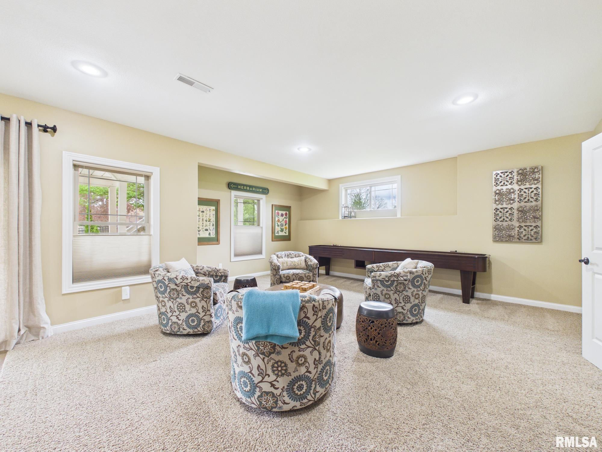 208 PINEHURST Lane