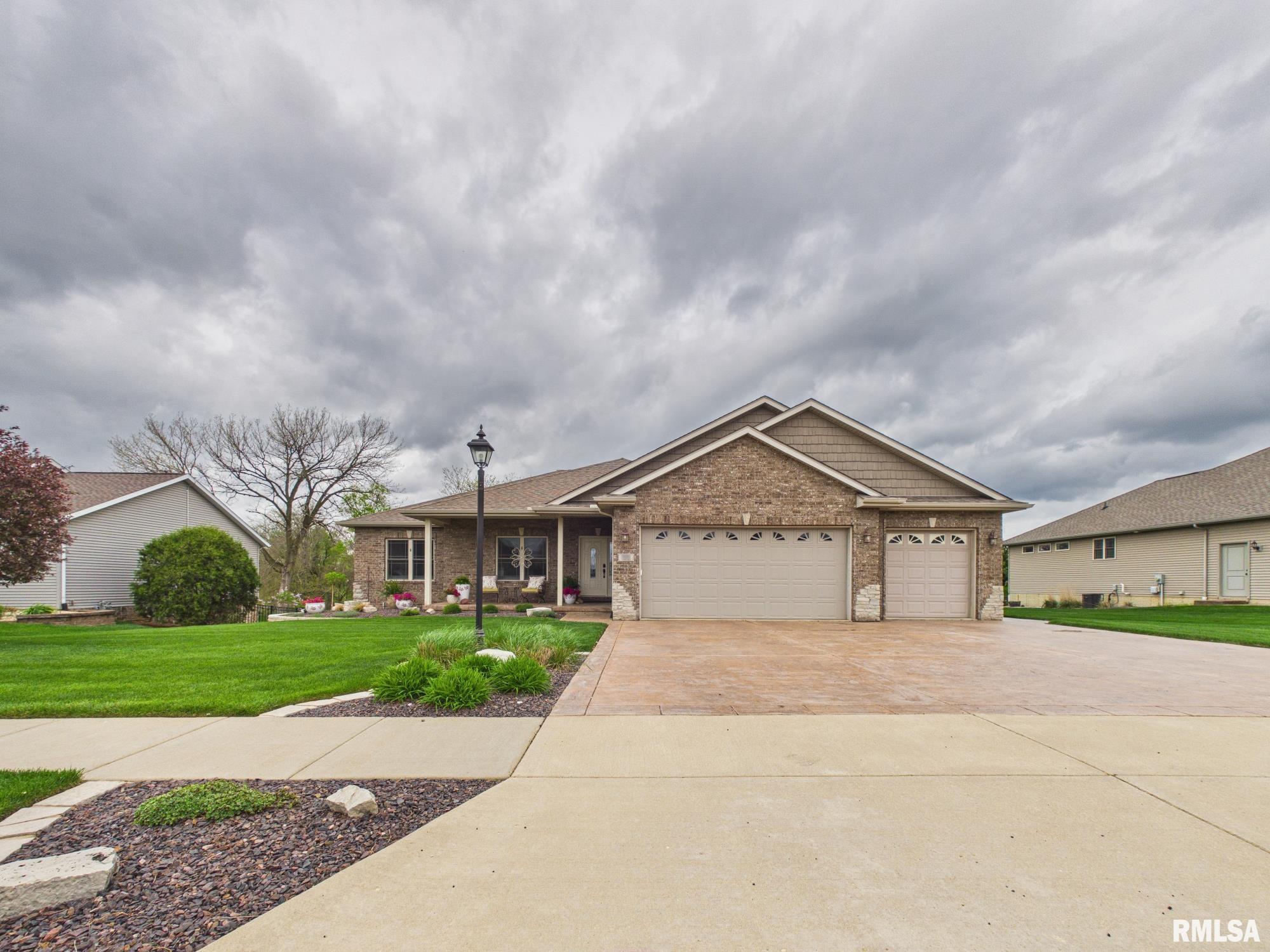 208 PINEHURST Lane