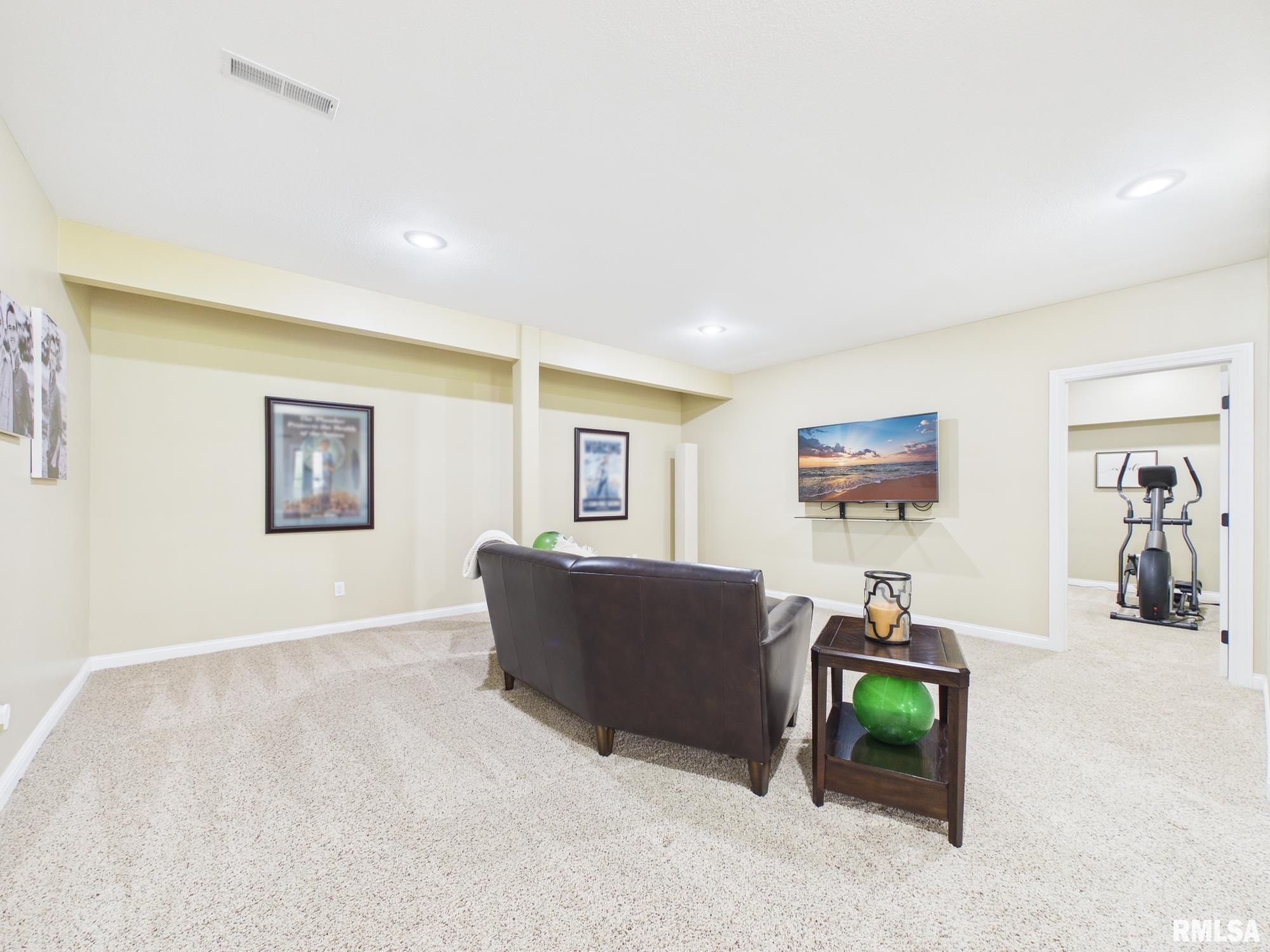 208 PINEHURST Lane
