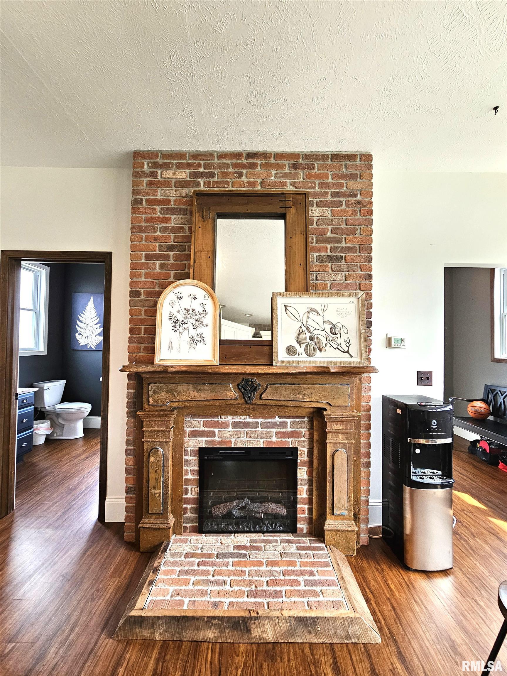624 S 11TH Street