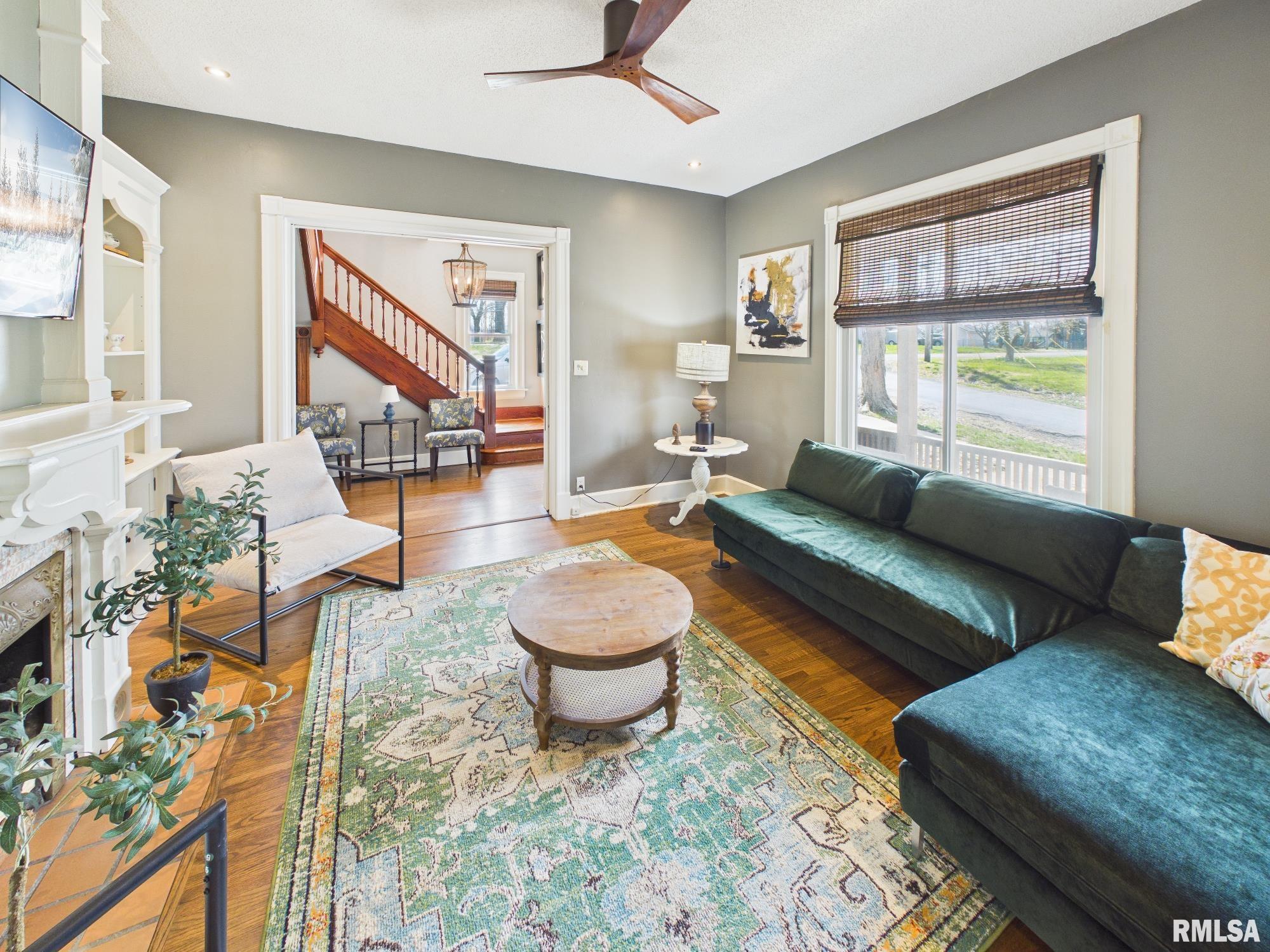 624 S 11TH Street