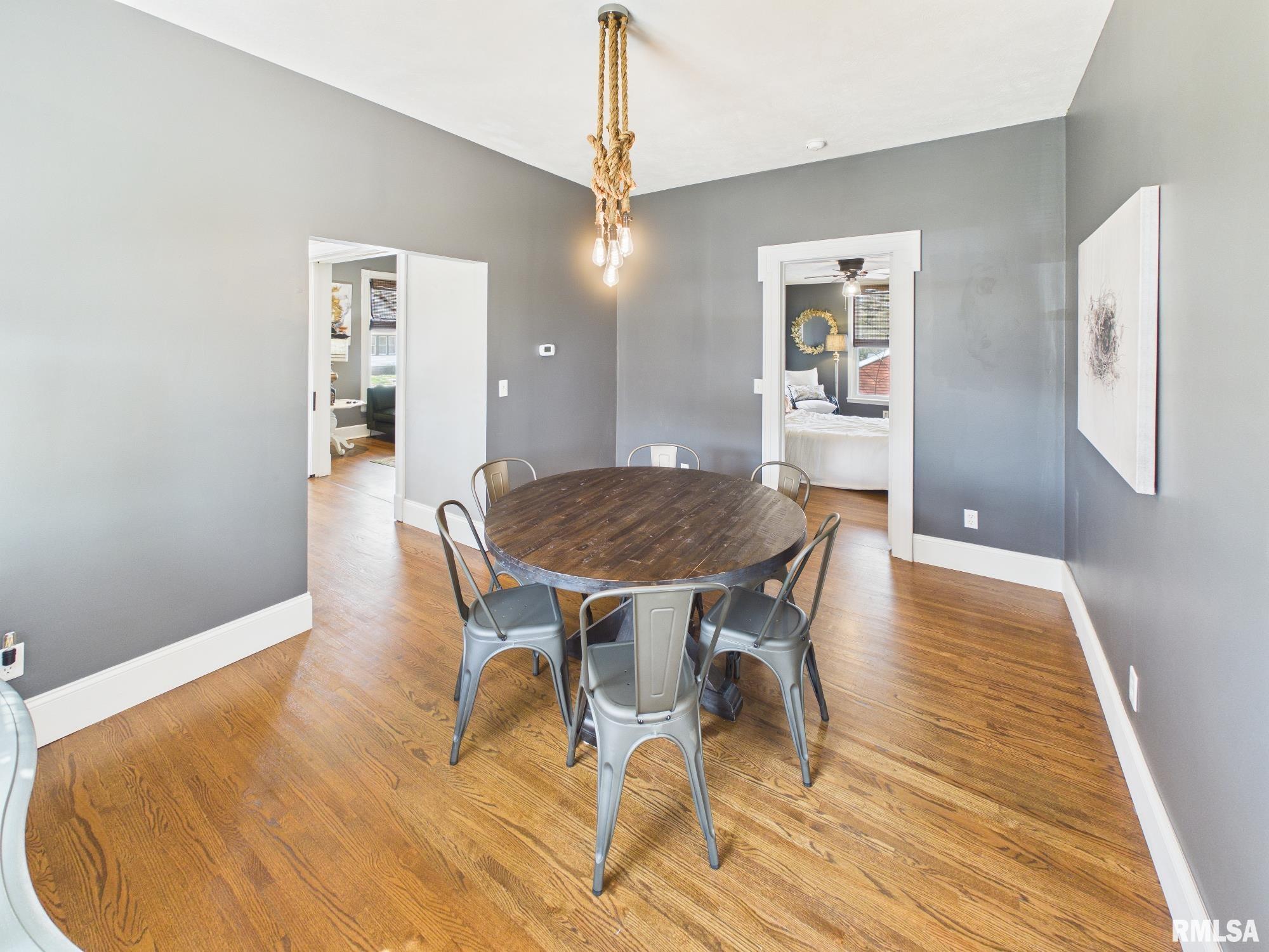 624 S 11TH Street