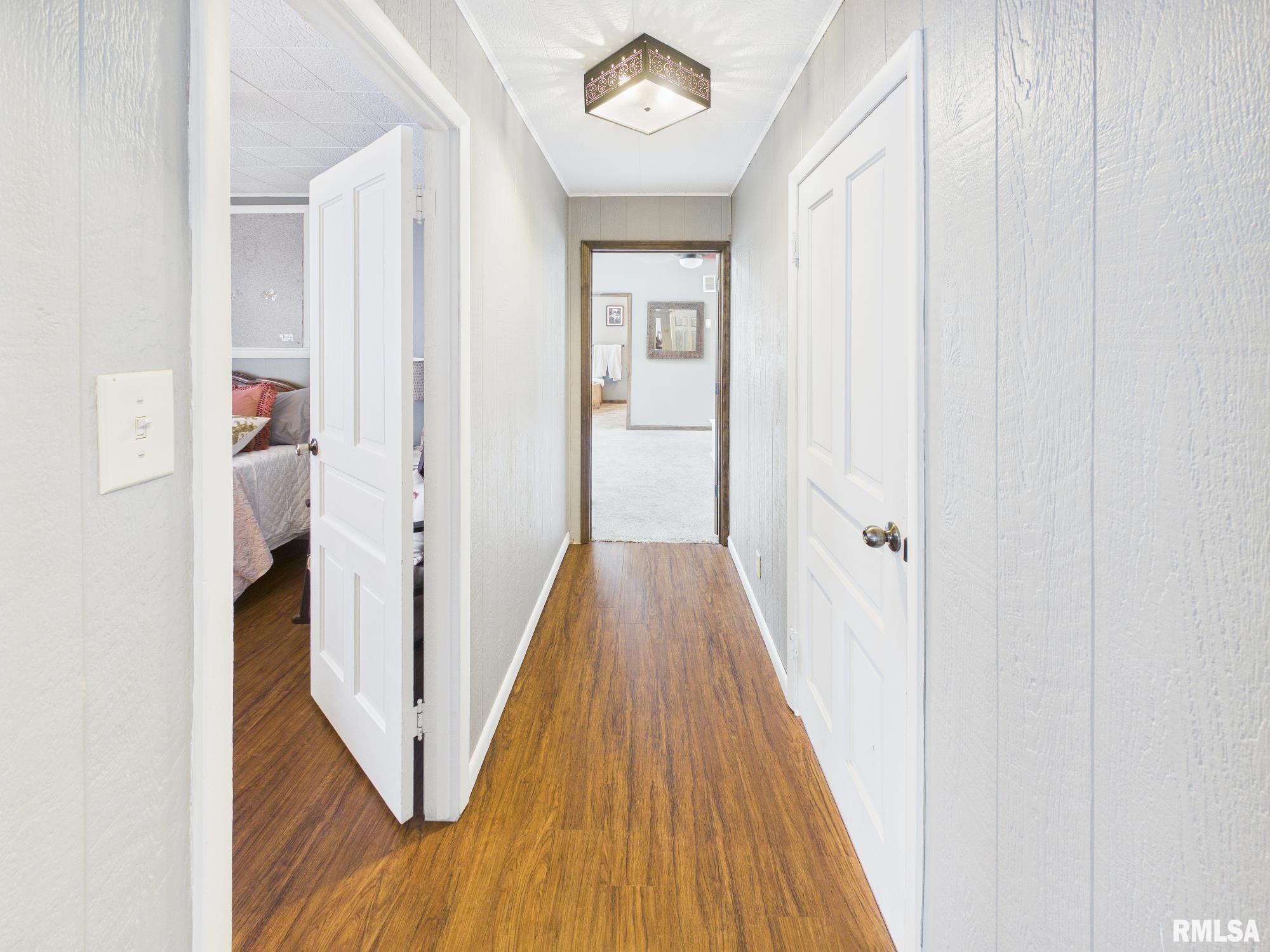 624 S 11TH Street