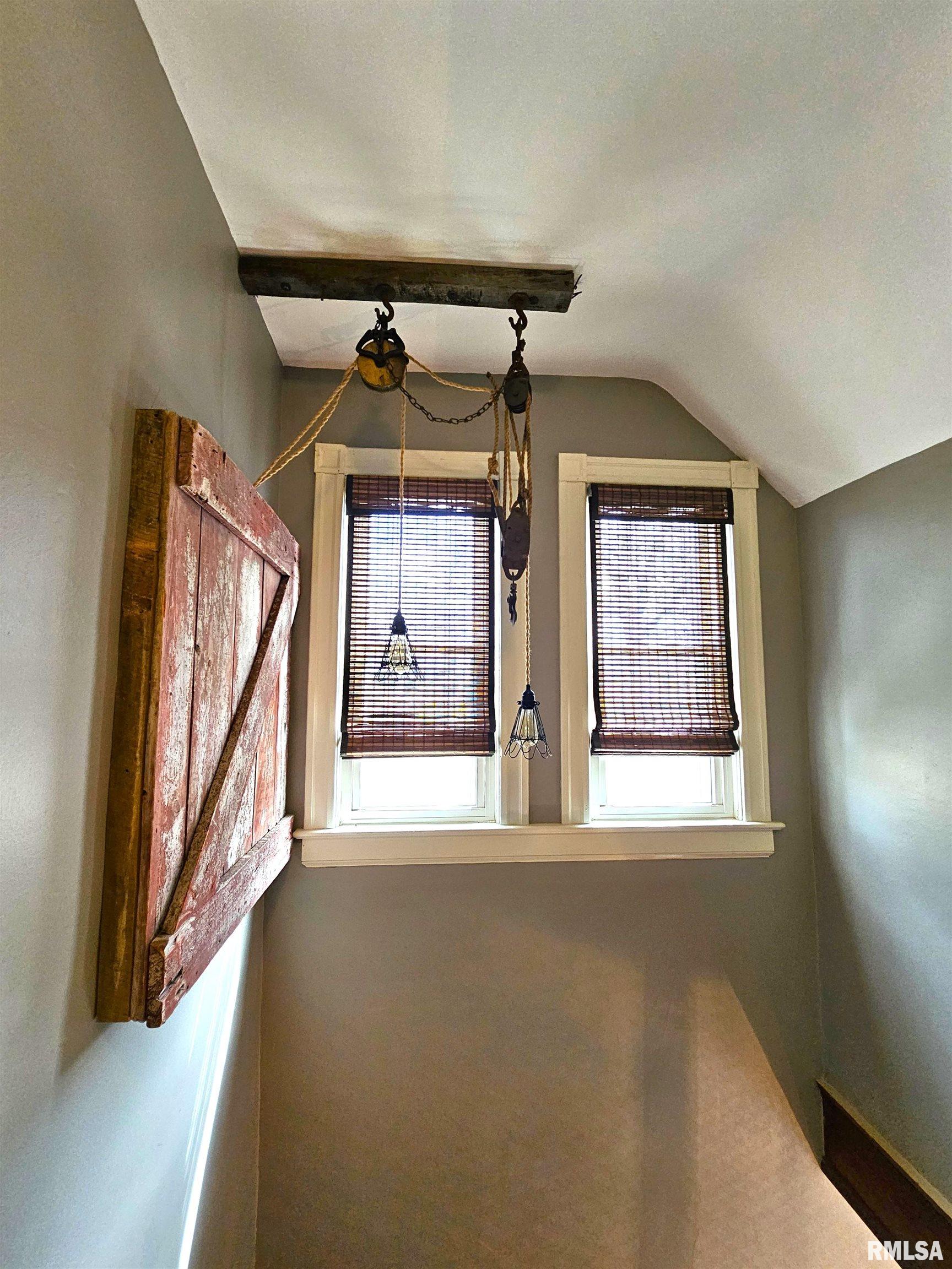 624 S 11TH Street