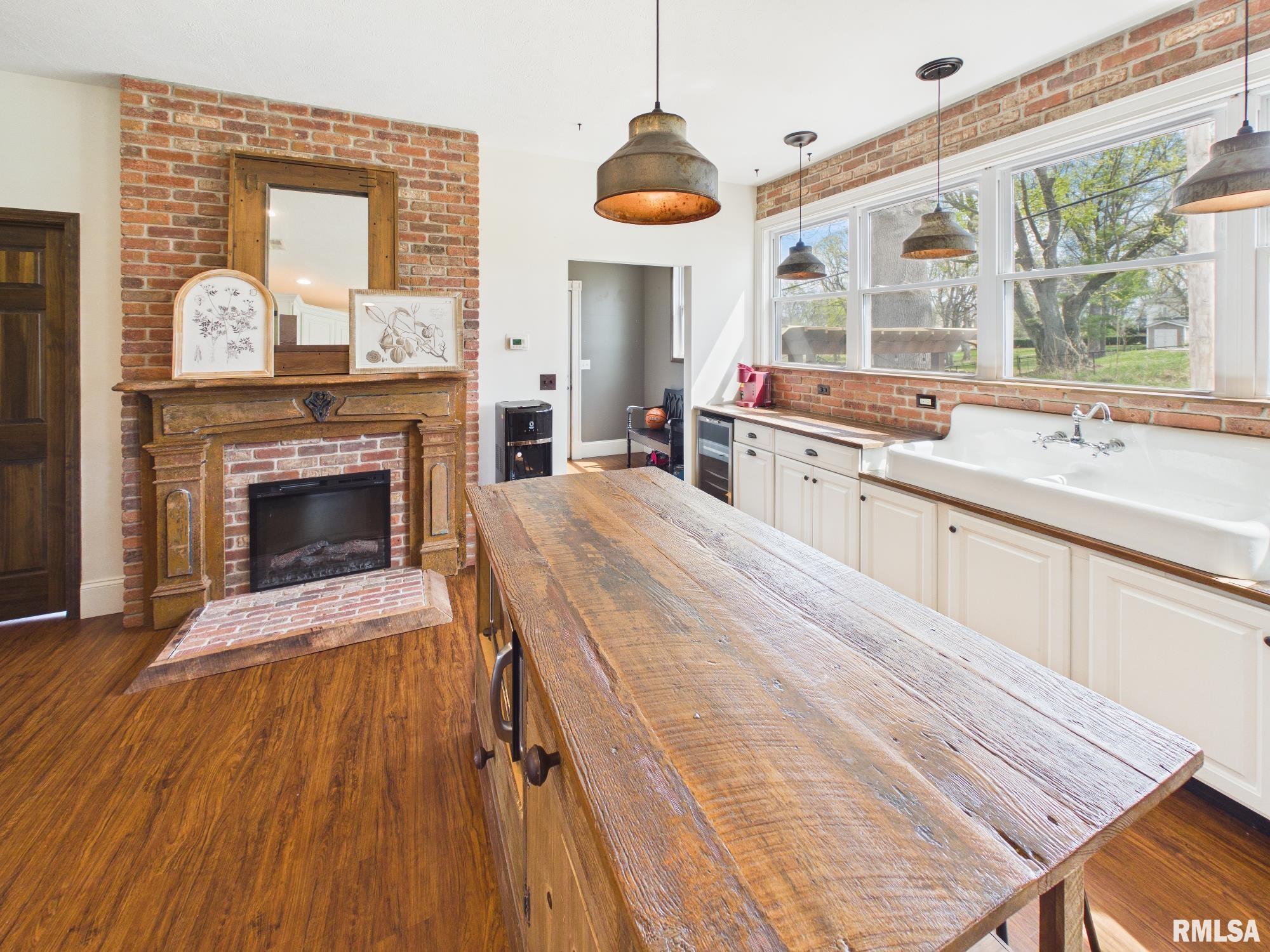 624 S 11TH Street