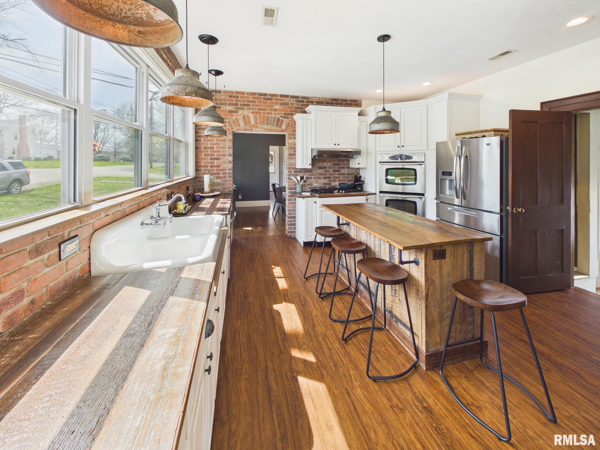 624 S 11TH Street