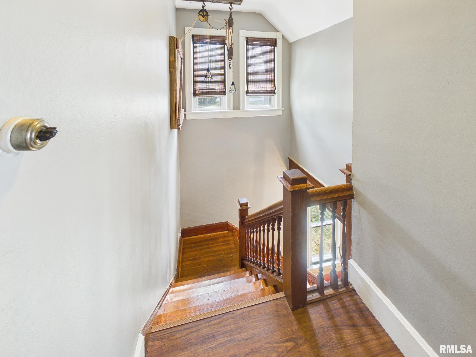 624 S 11TH Street