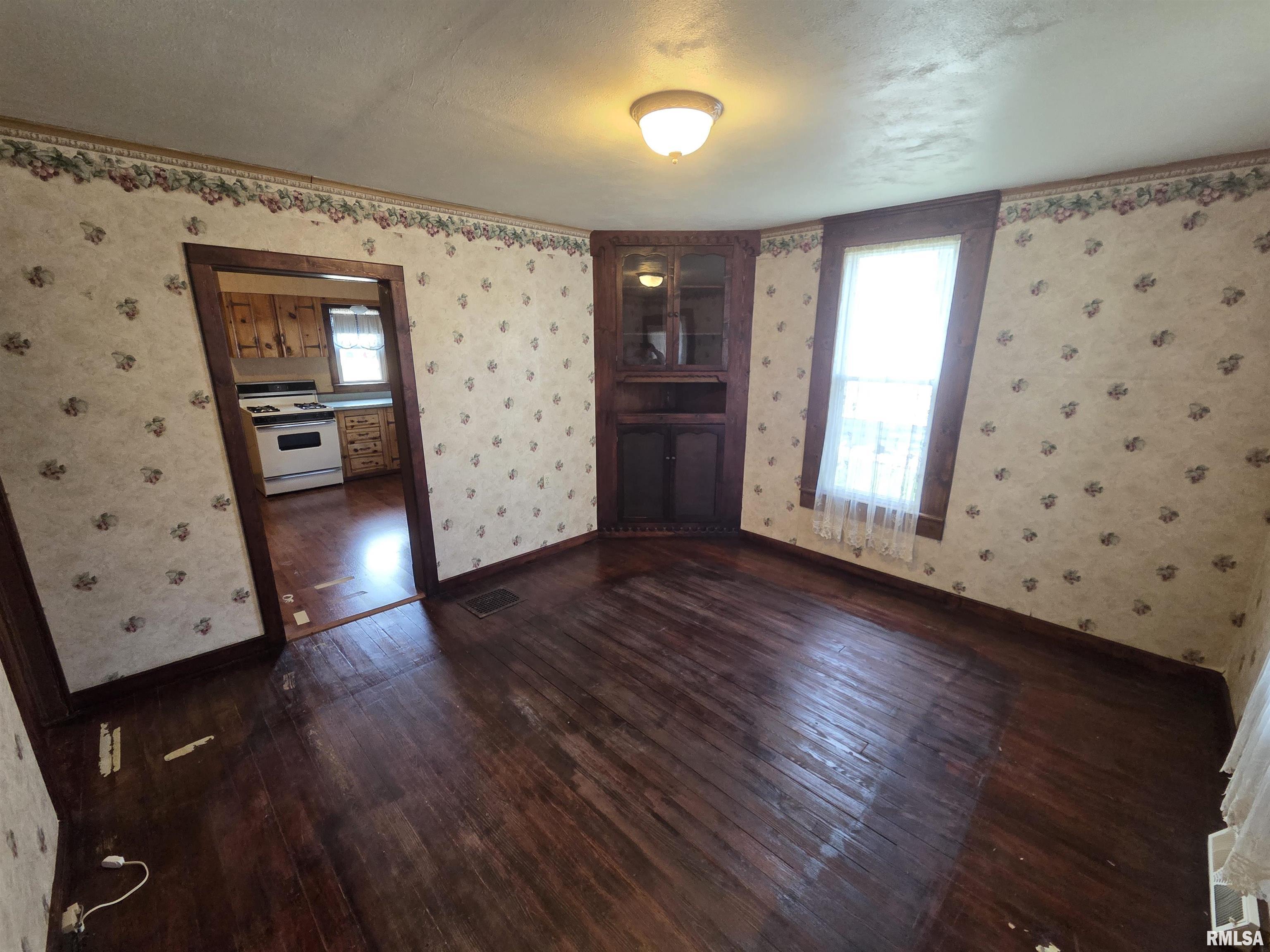 330 N WEST Street