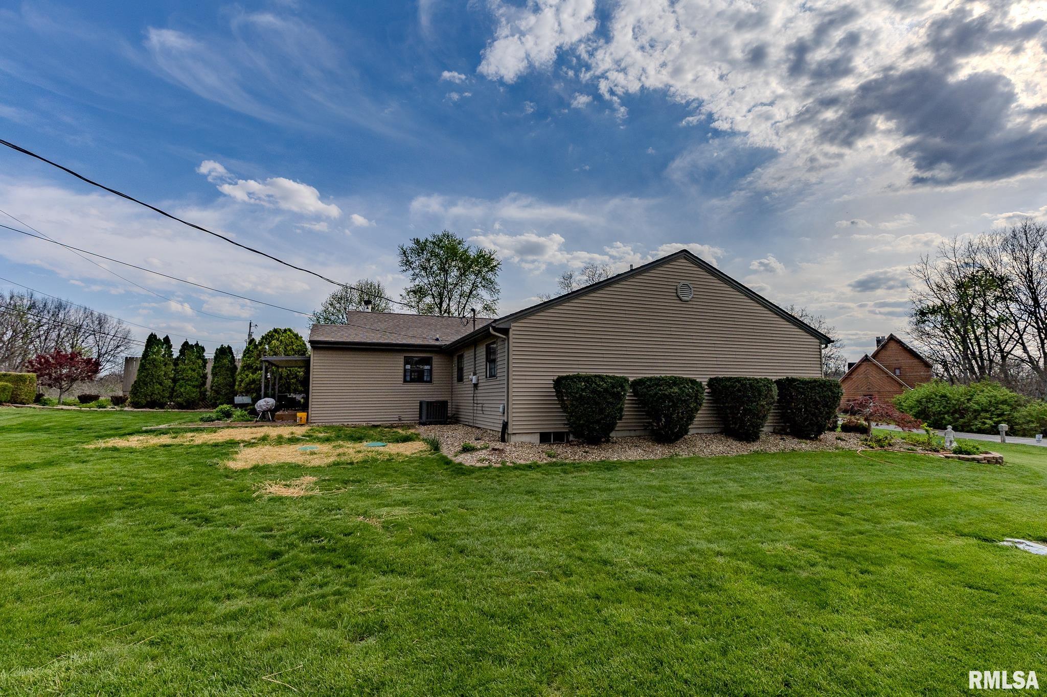 7 HICKORY Lane