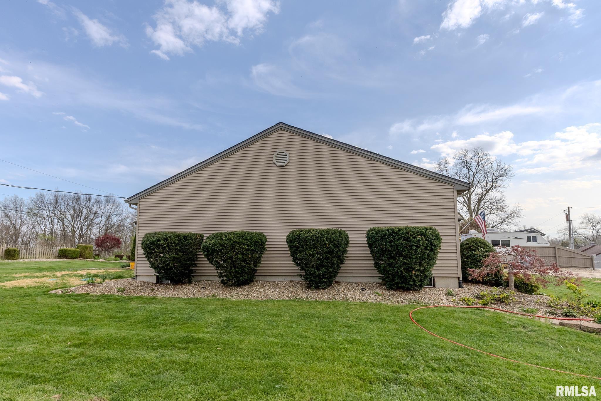 7 HICKORY Lane