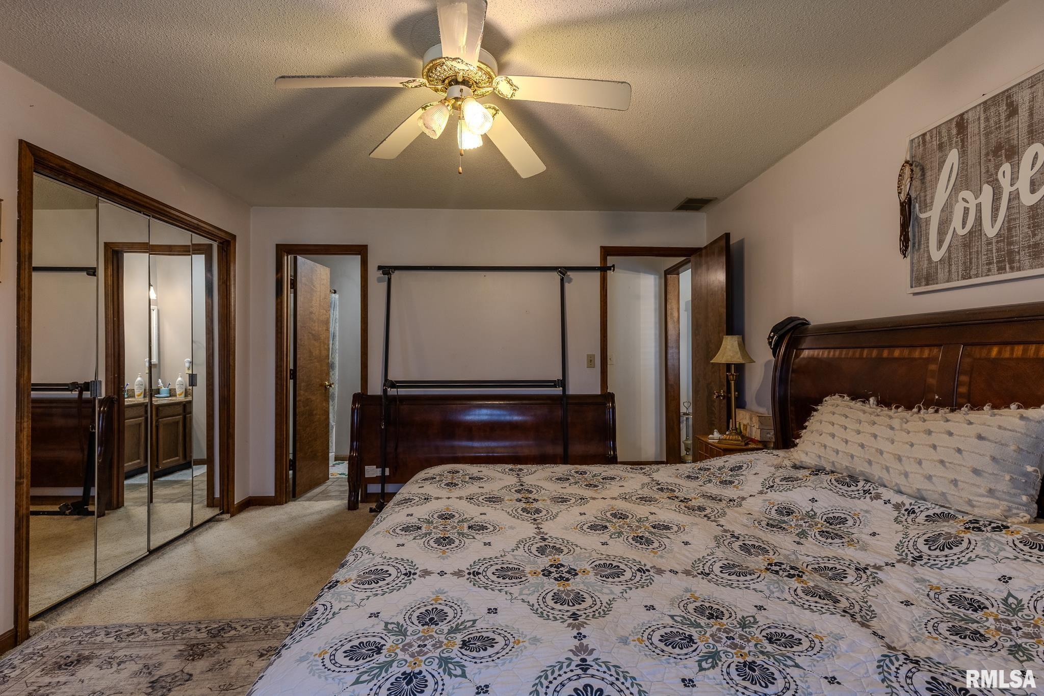 7 HICKORY Lane