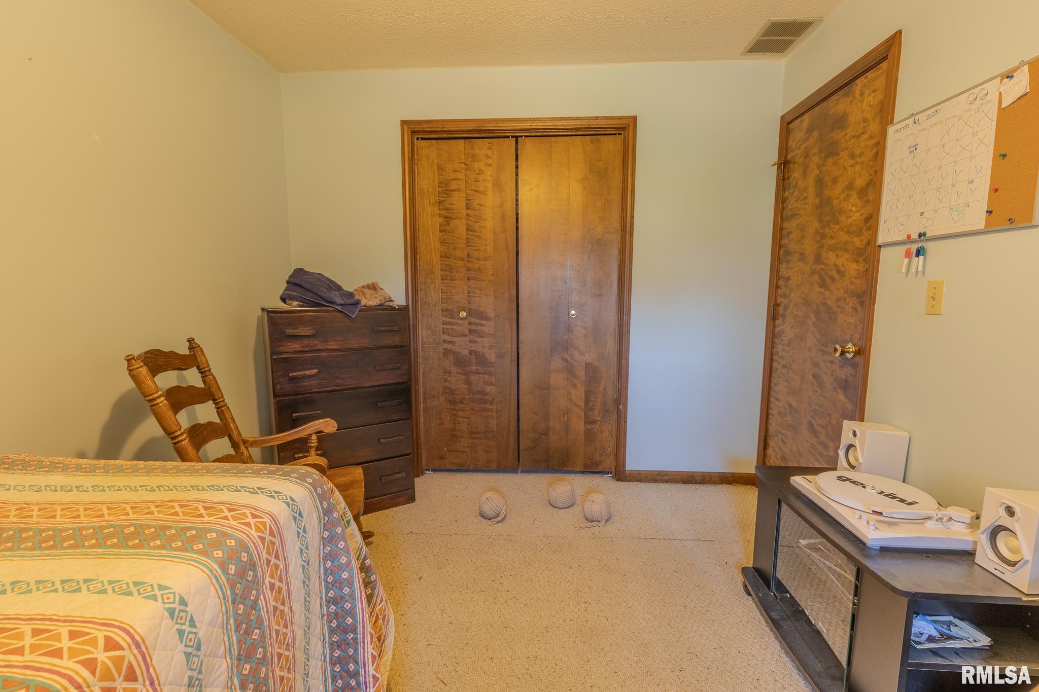 7 HICKORY Lane