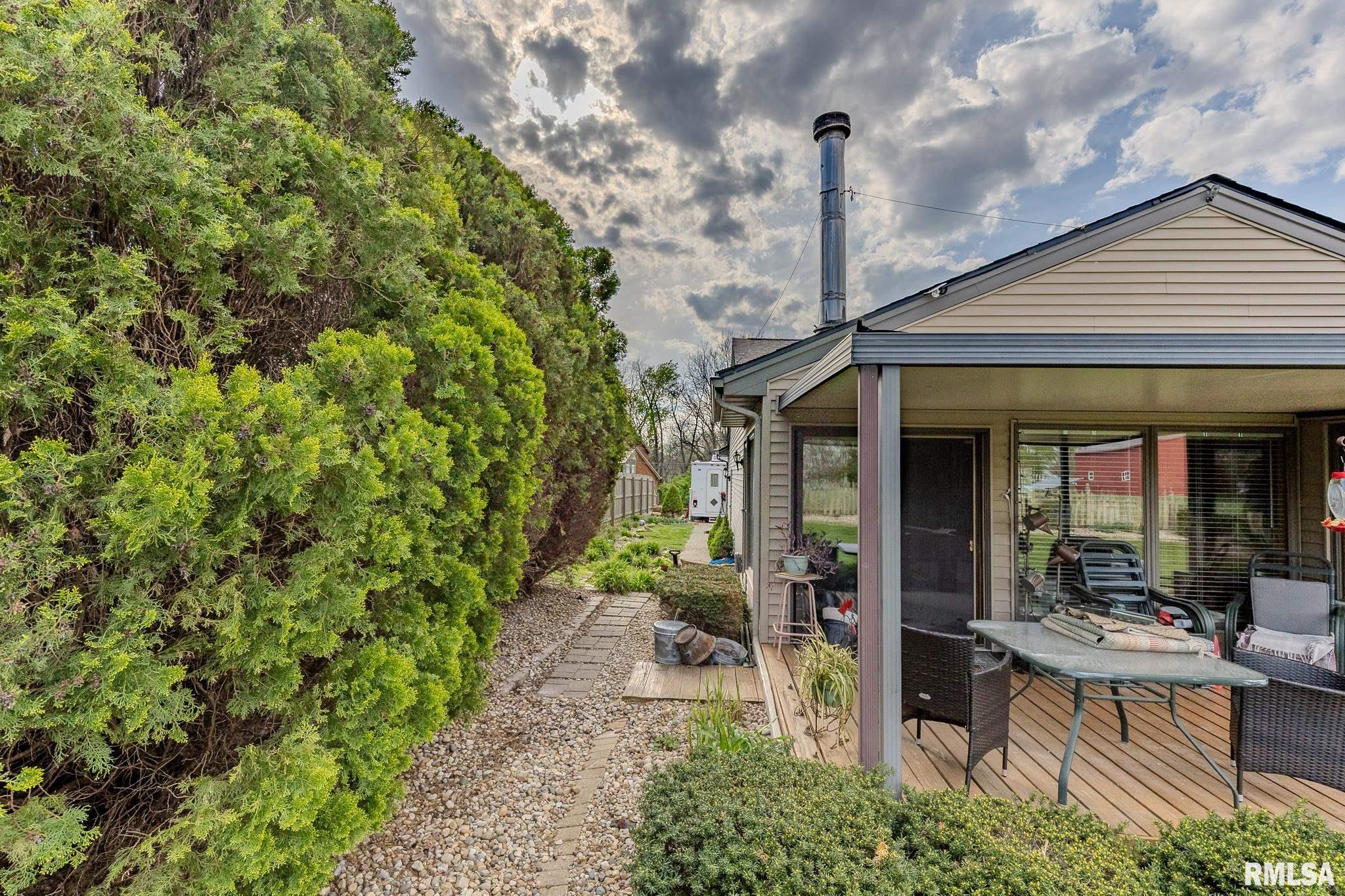 7 HICKORY Lane