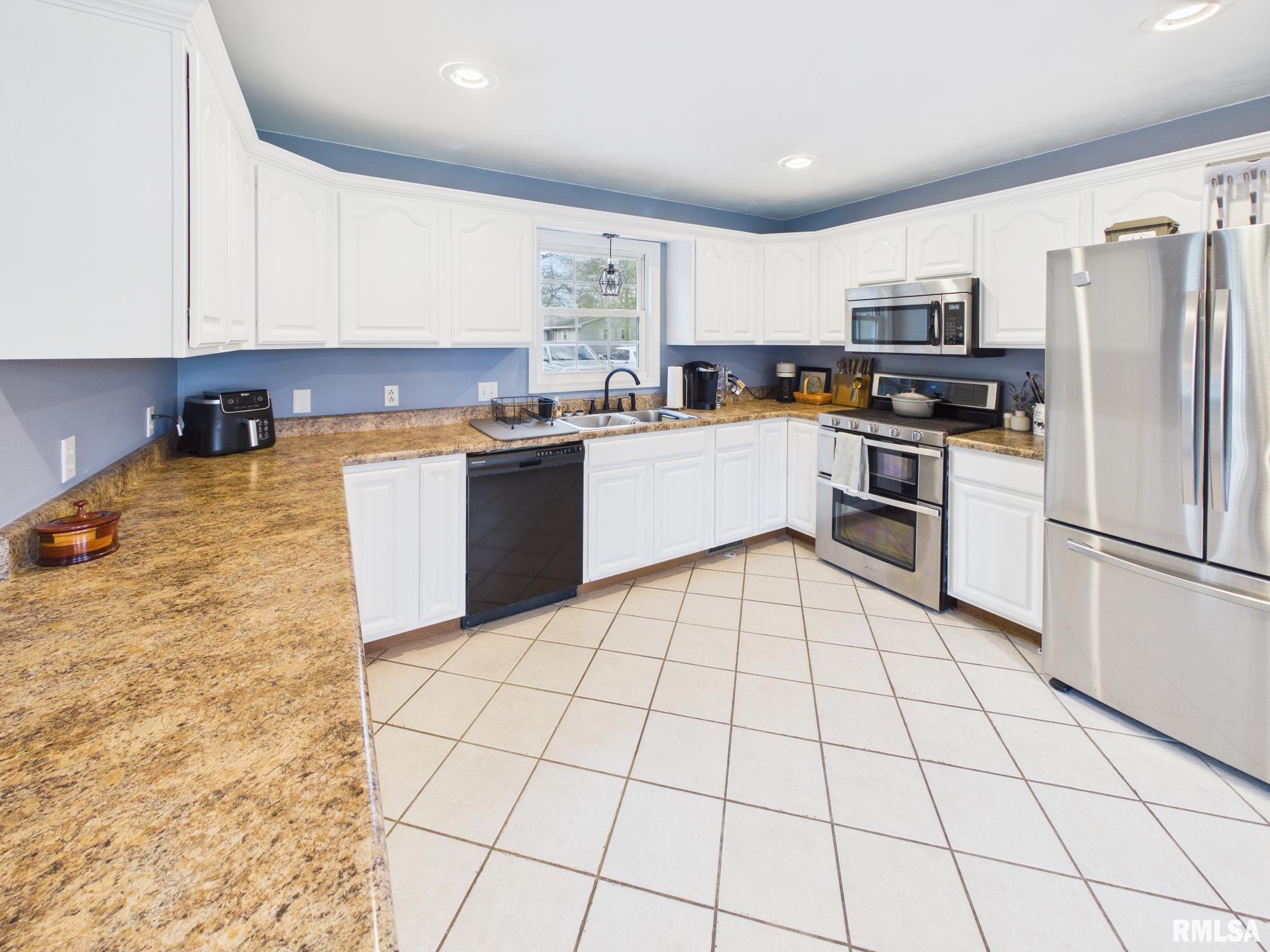 312 W FRANKLIN Street