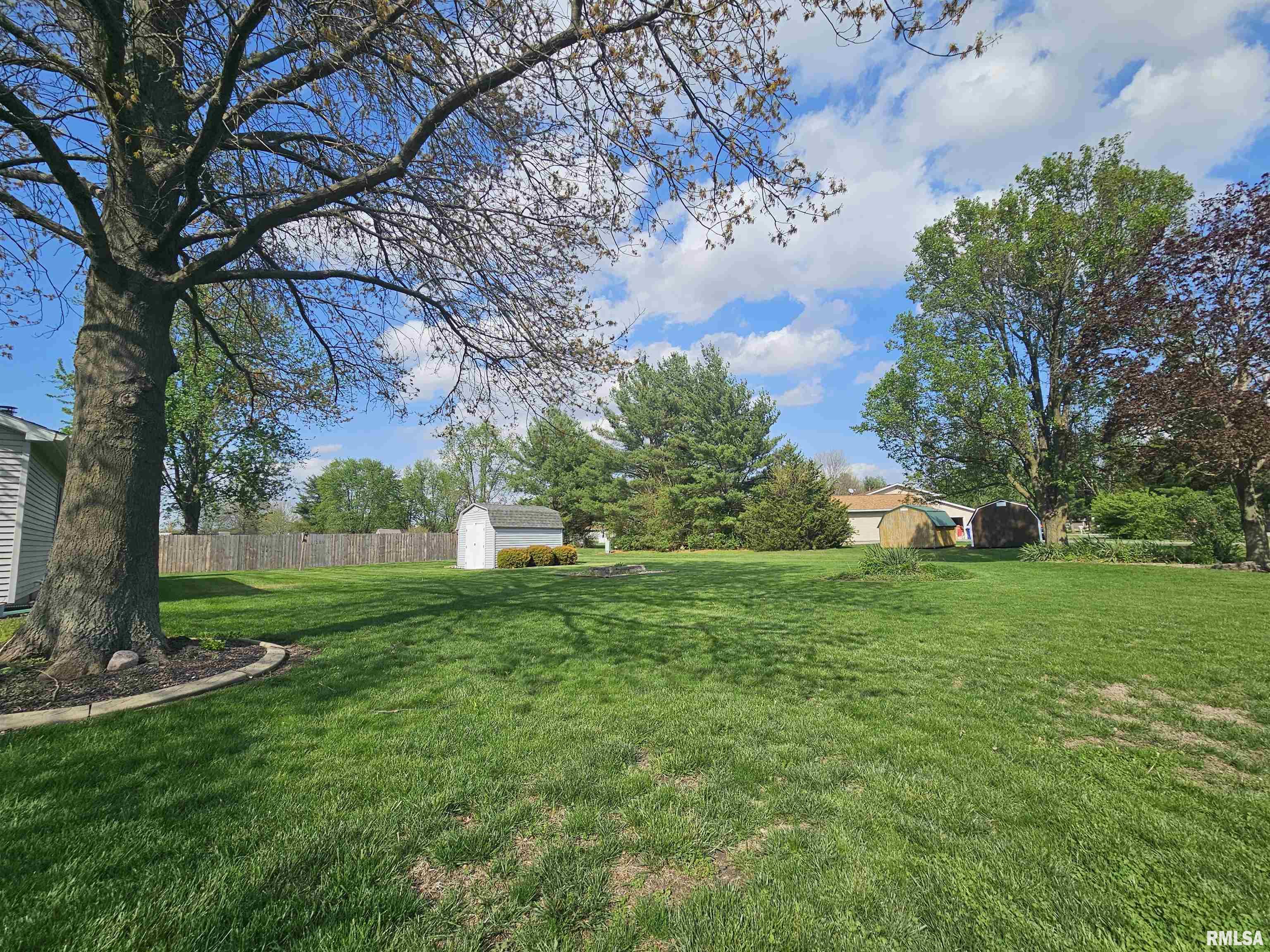 608 N Bunchberry Court