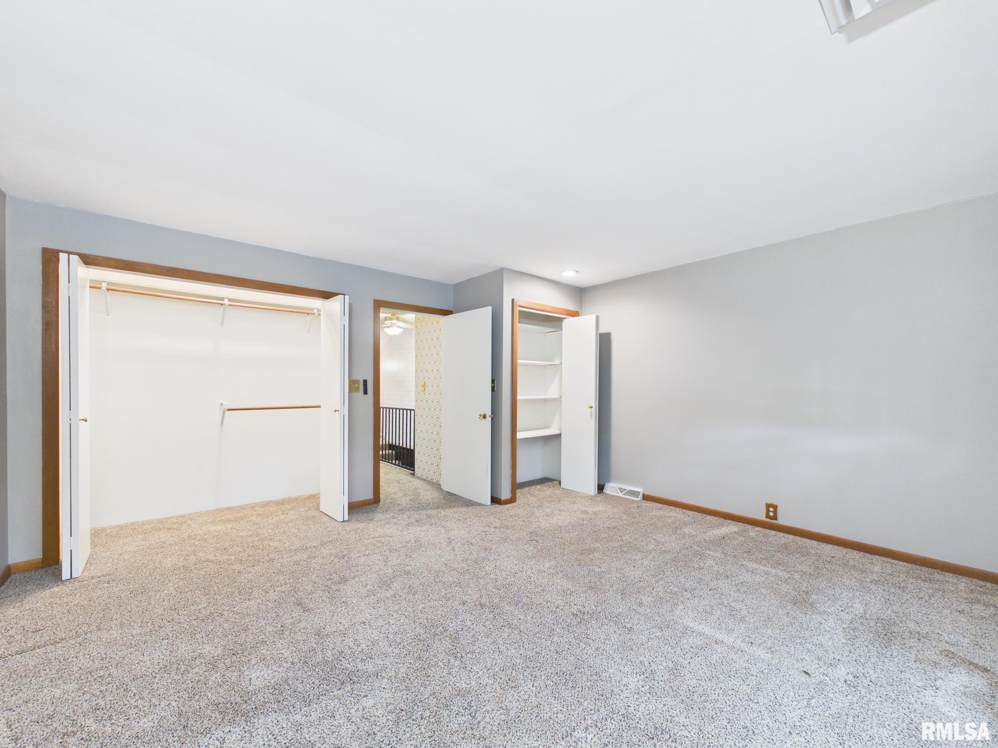 815 W ADAMS Street