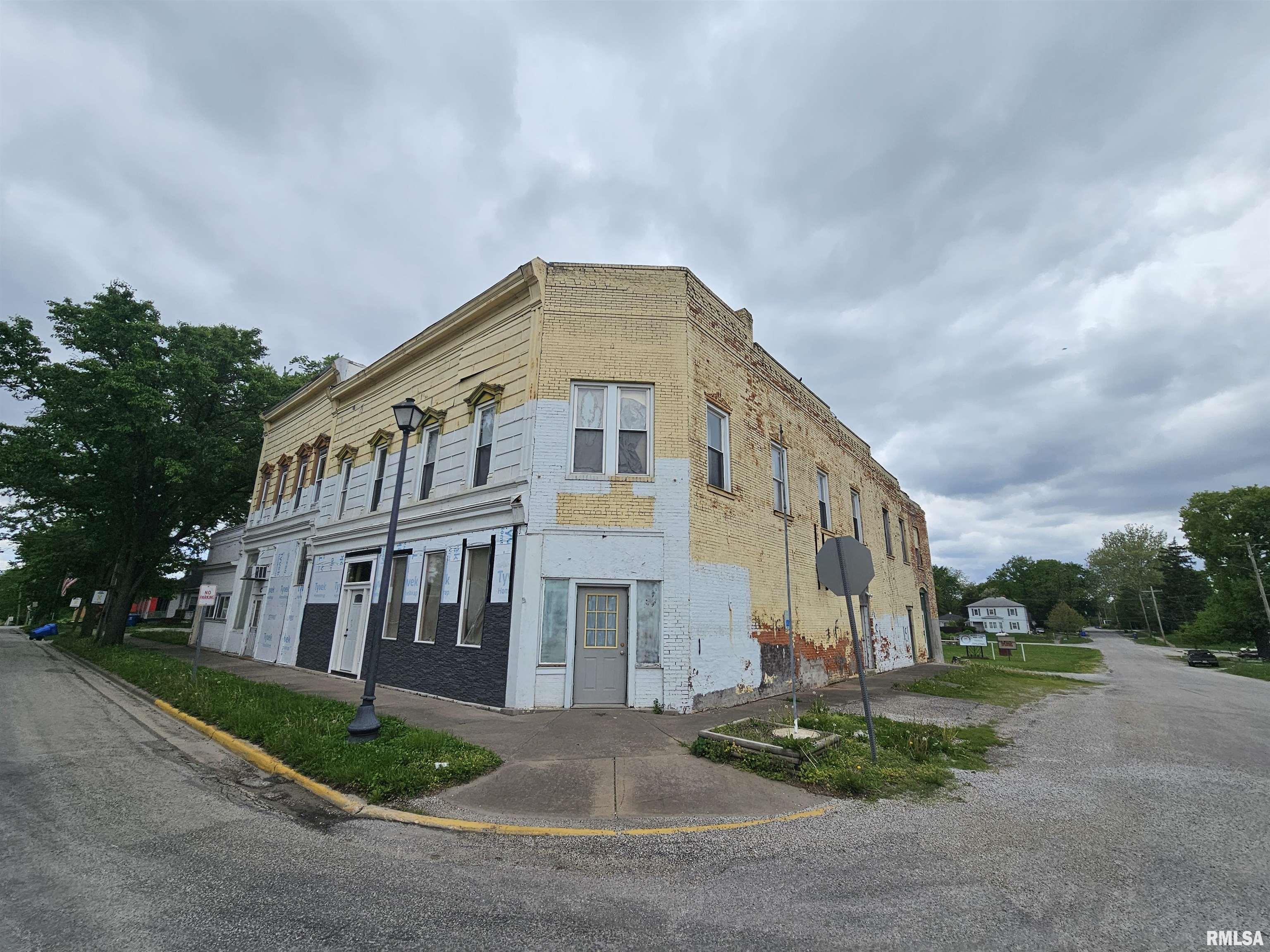 201 S MAIN Street