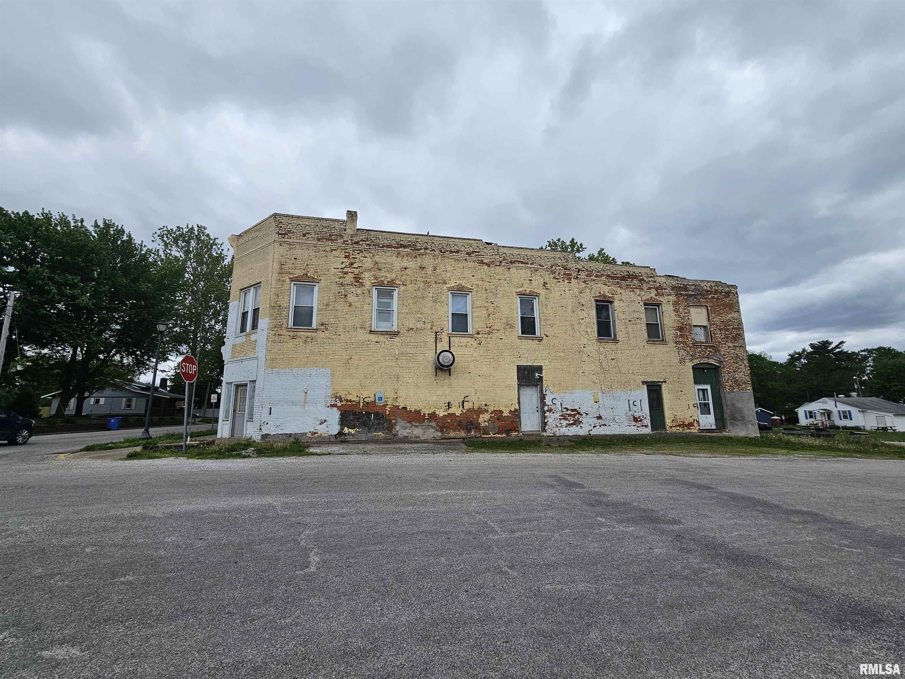 201 S MAIN Street