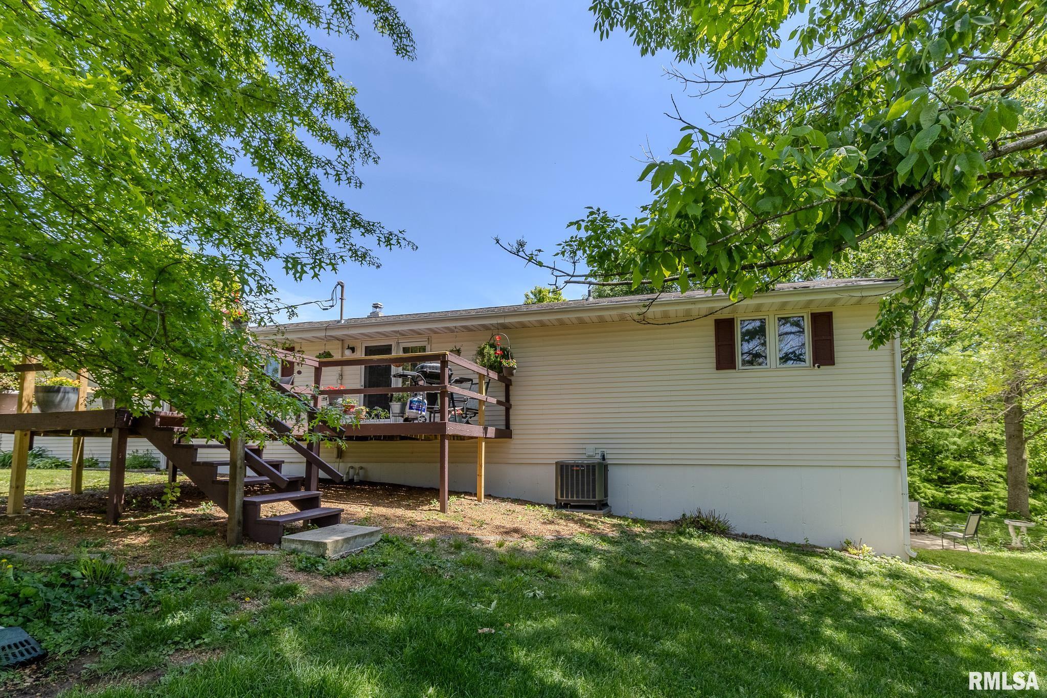 2 HICKORY Lane
