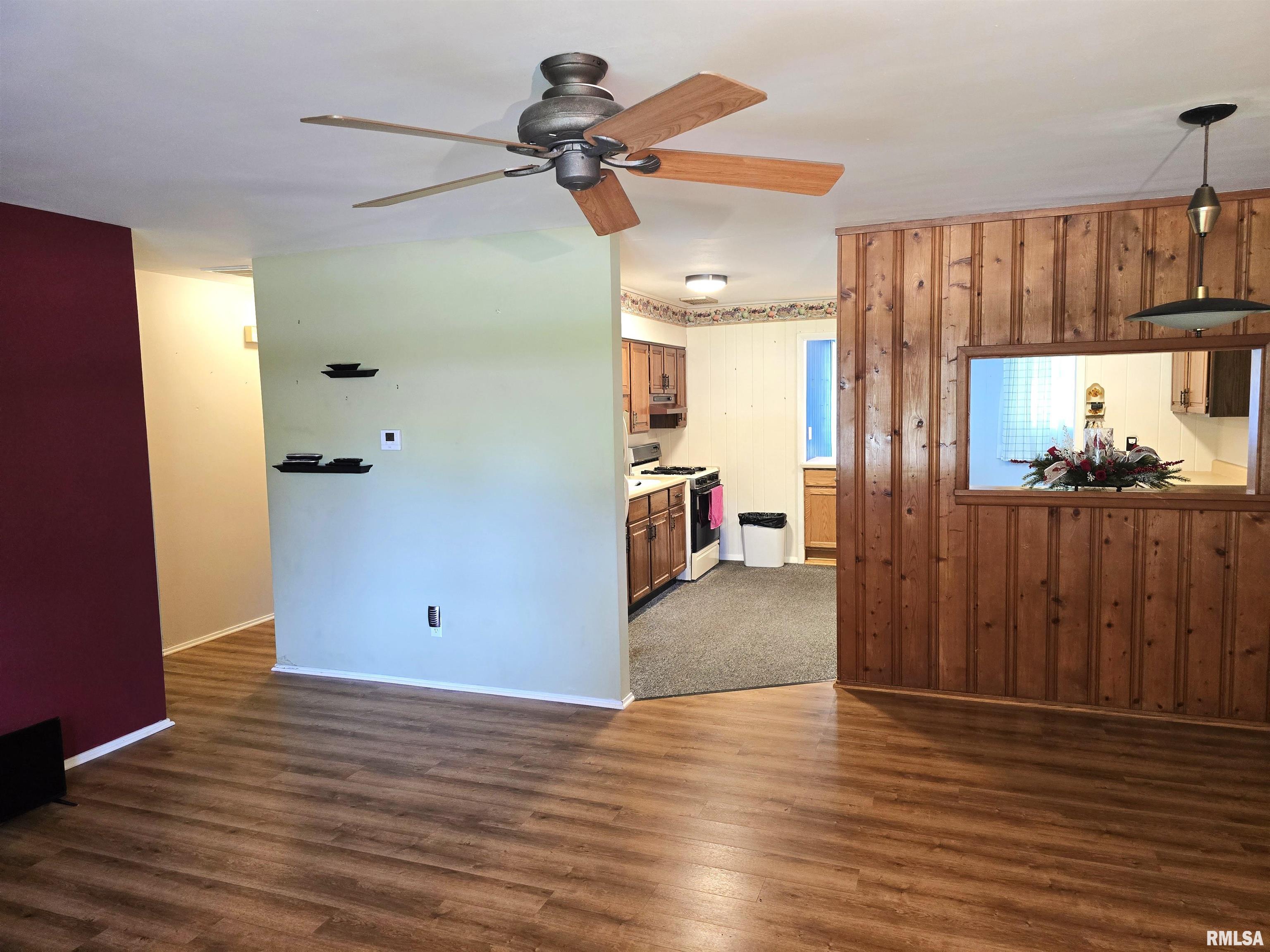307 E CENTER Street
