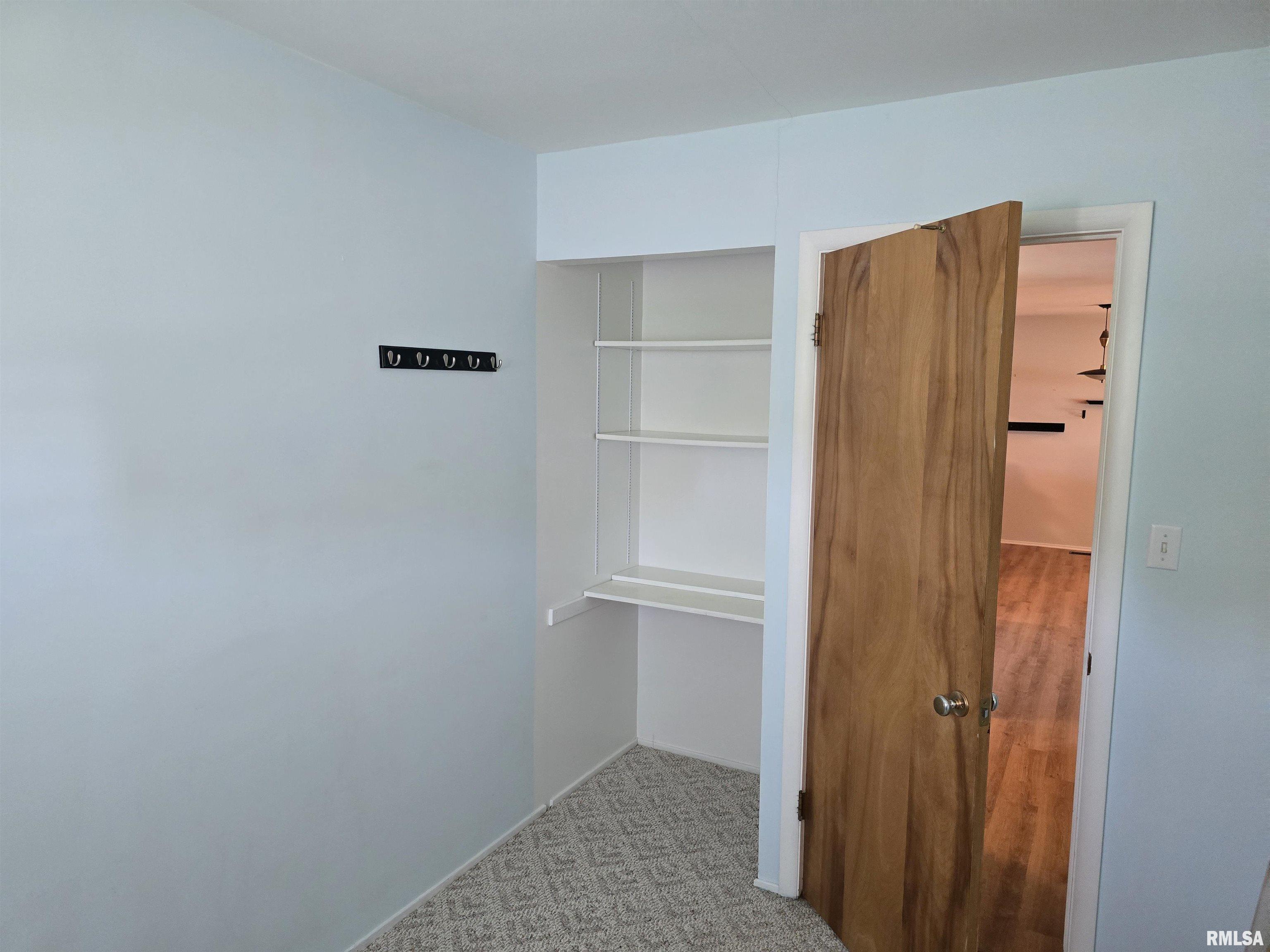 307 E CENTER Street