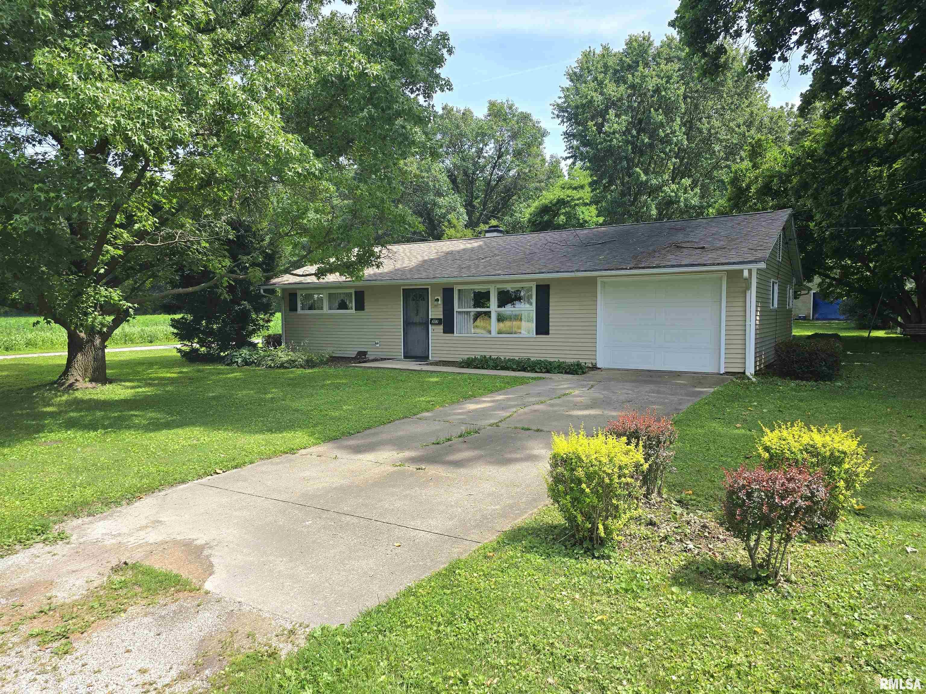 307 E CENTER Street