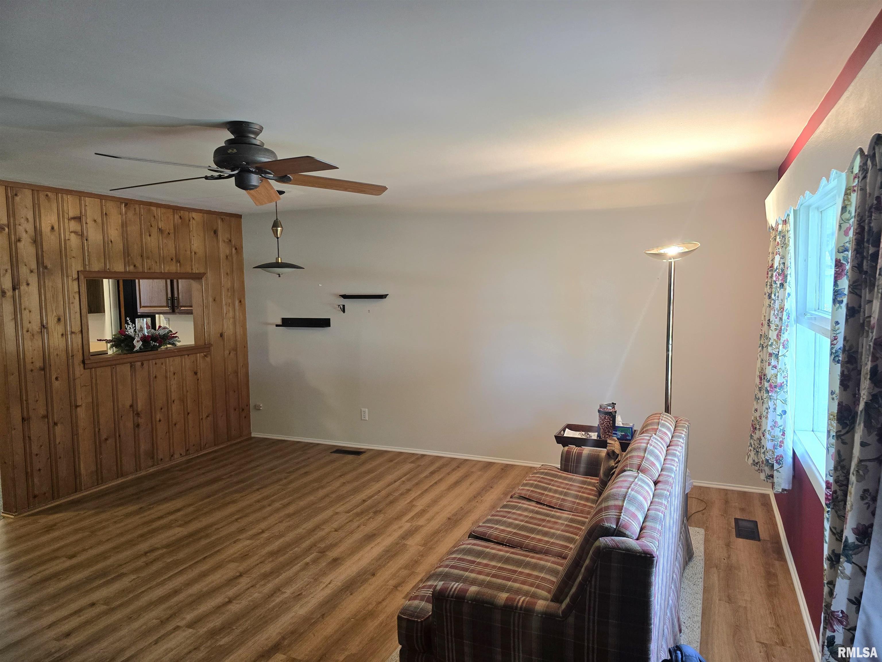 307 E CENTER Street