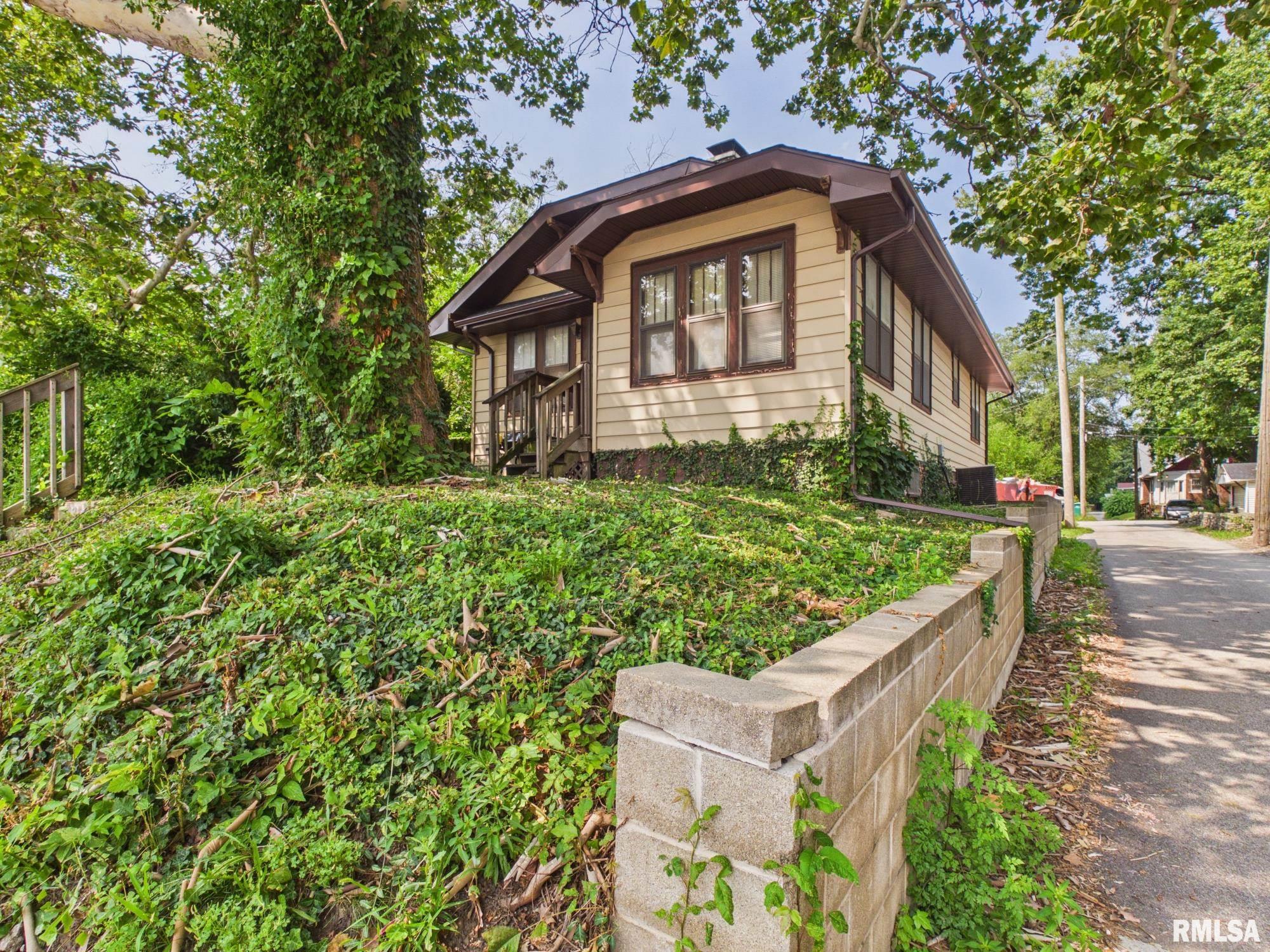 2229 S 6TH Street
