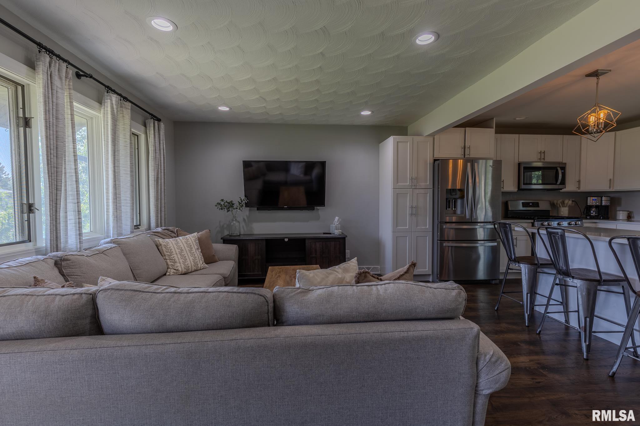 479 JUNIPER Drive