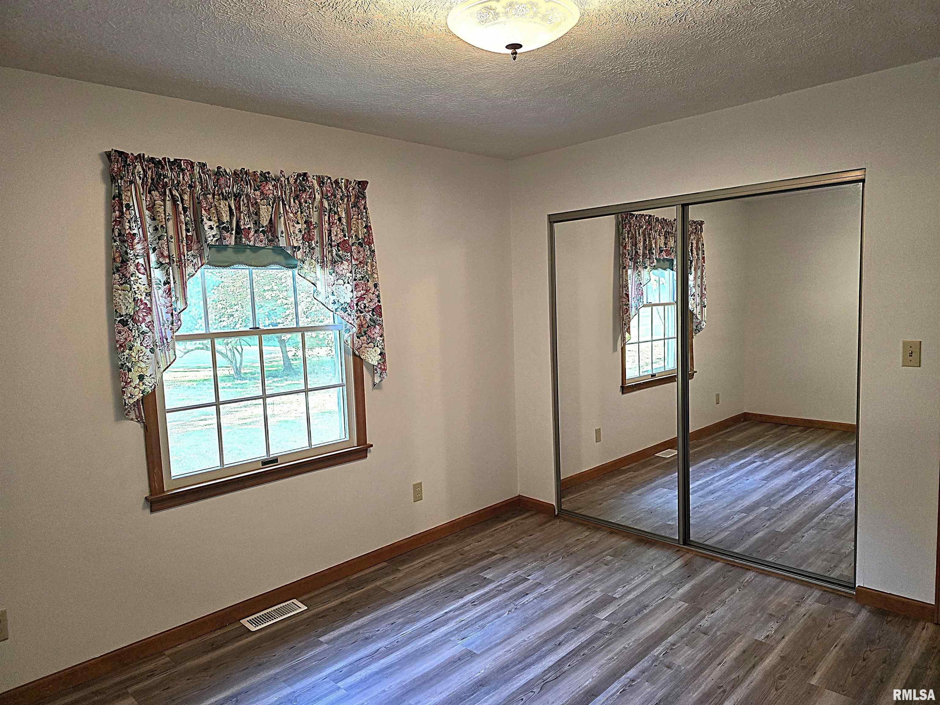 315 W Antle Street