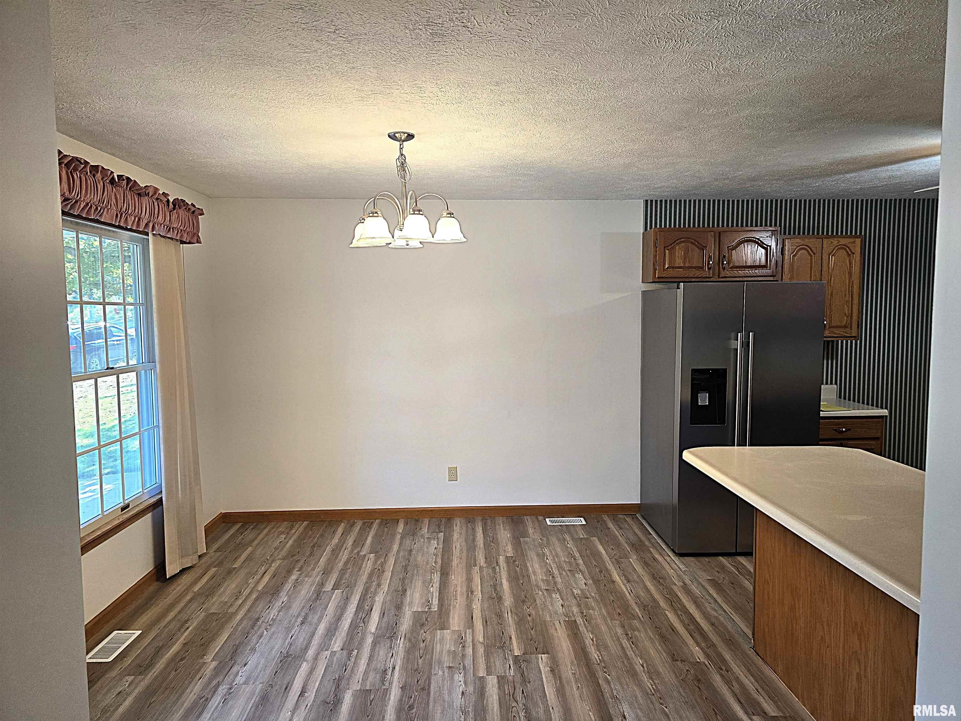 315 W Antle Street