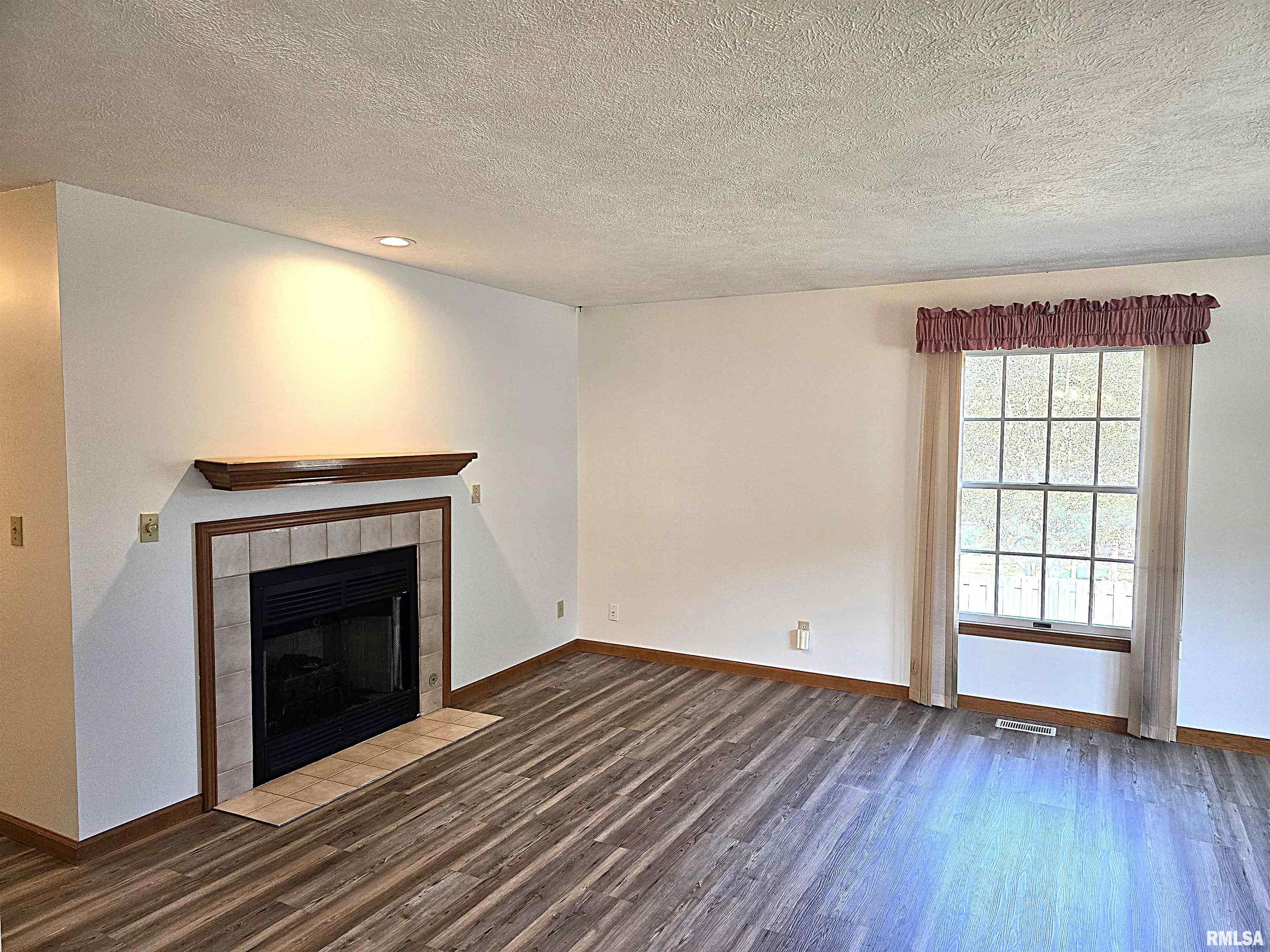 315 W Antle Street
