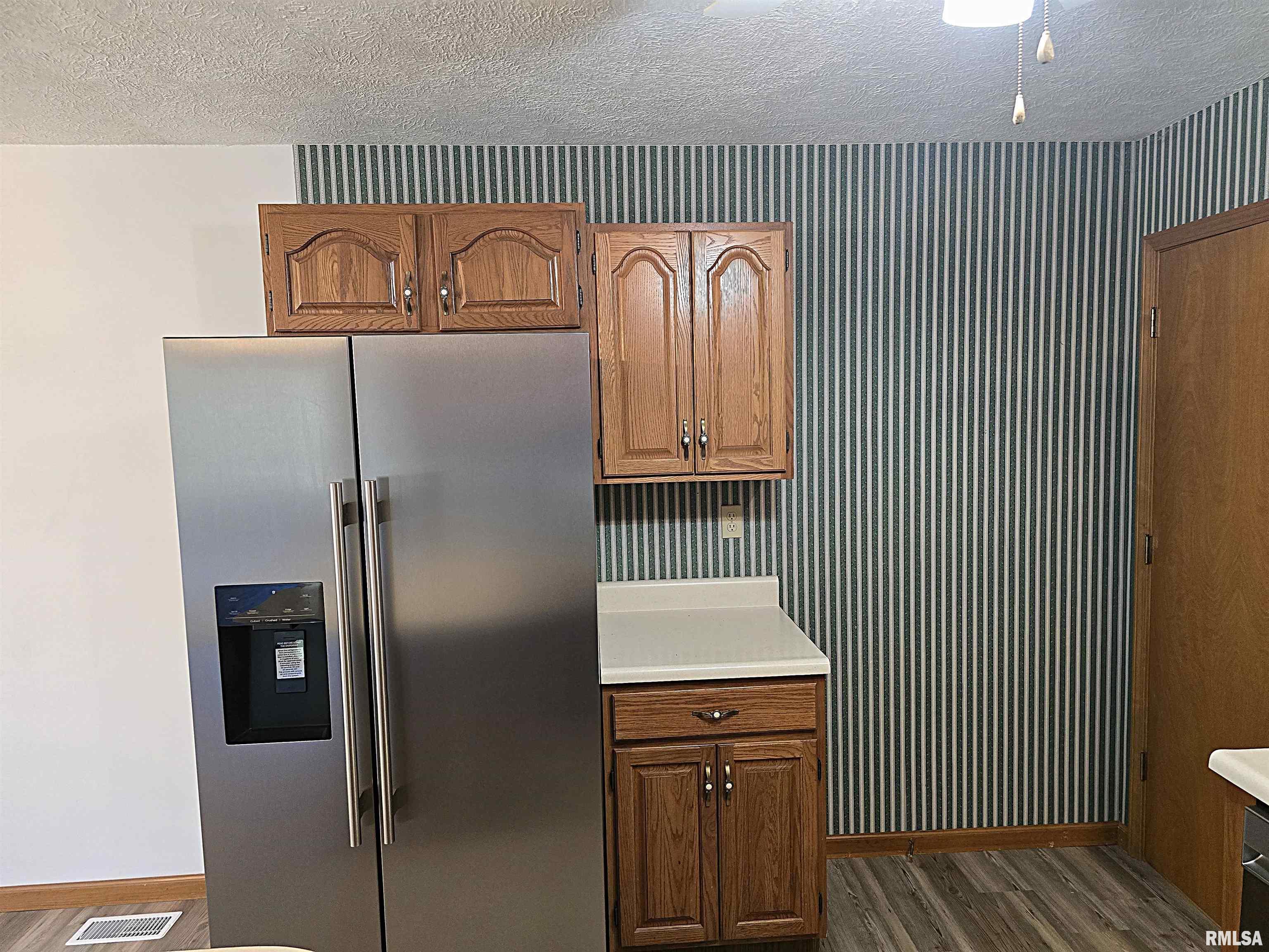 315 W Antle Street