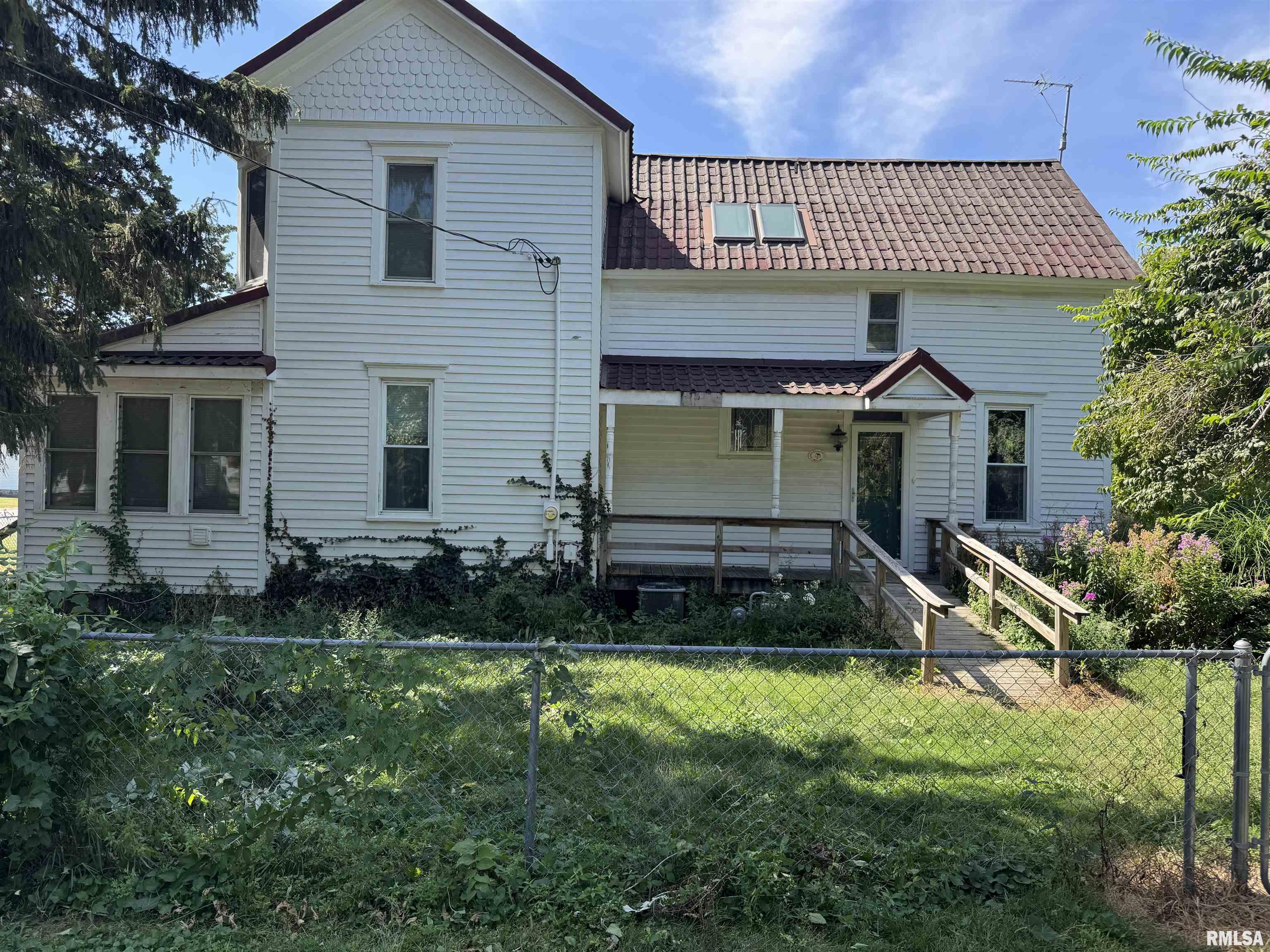 306 E MAIN Street